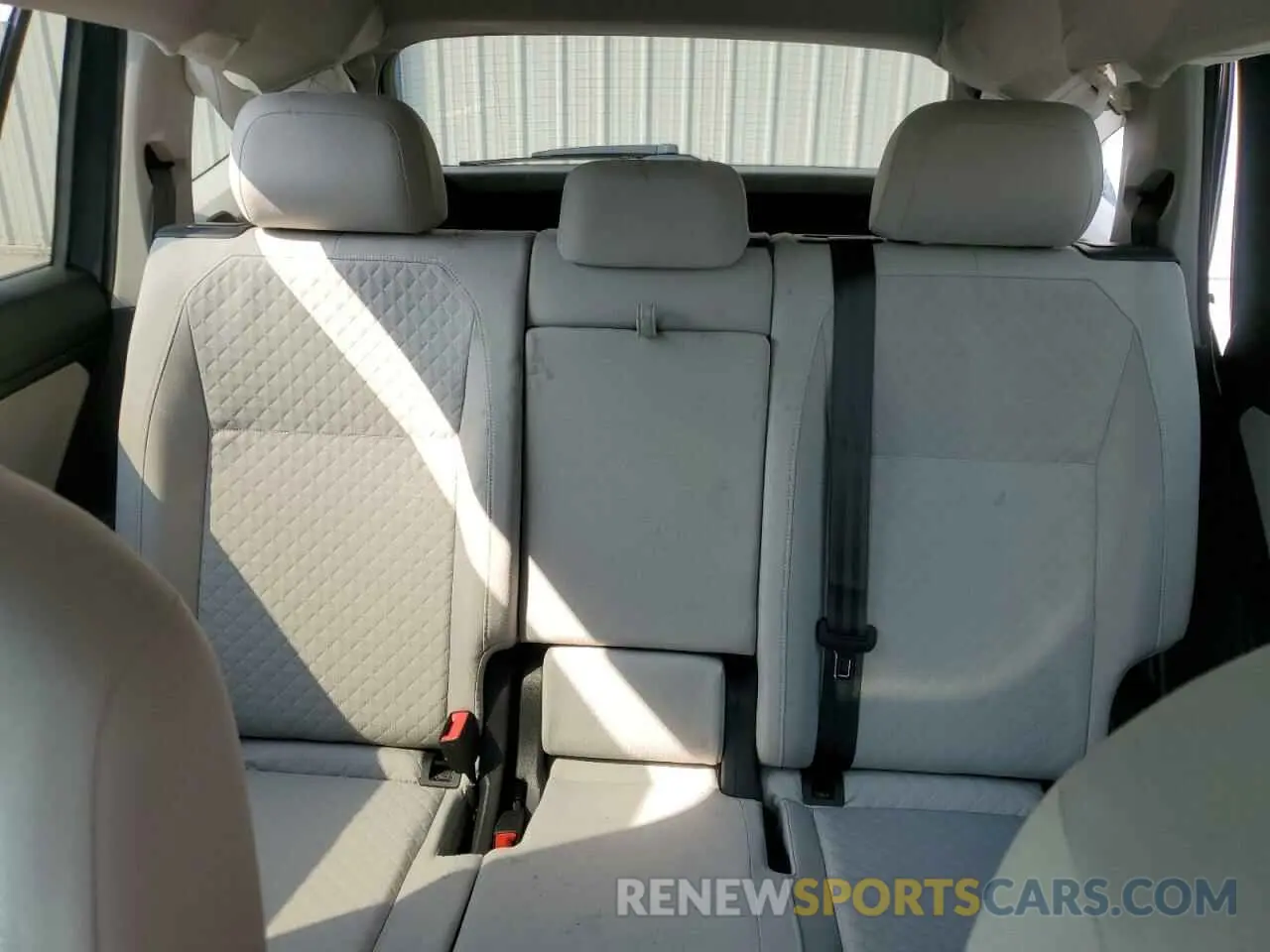 10 fotografías del automóvil dañado 3VV1B7AX6KM146889 VOLKSWAGEN TIGUAN 2019