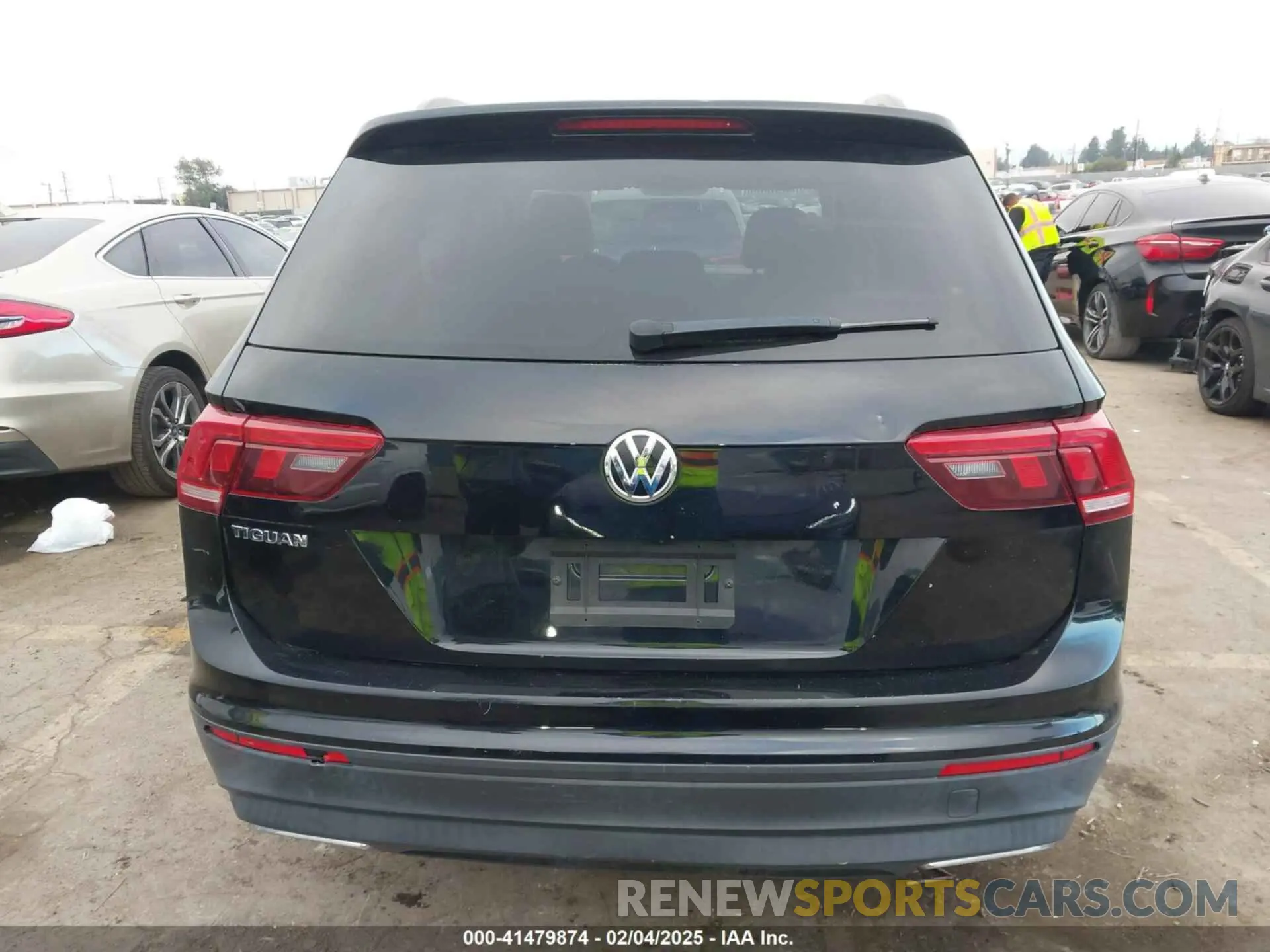 16 fotografías del automóvil dañado 3VV1B7AX9KM186397 VOLKSWAGEN TIGUAN 2019