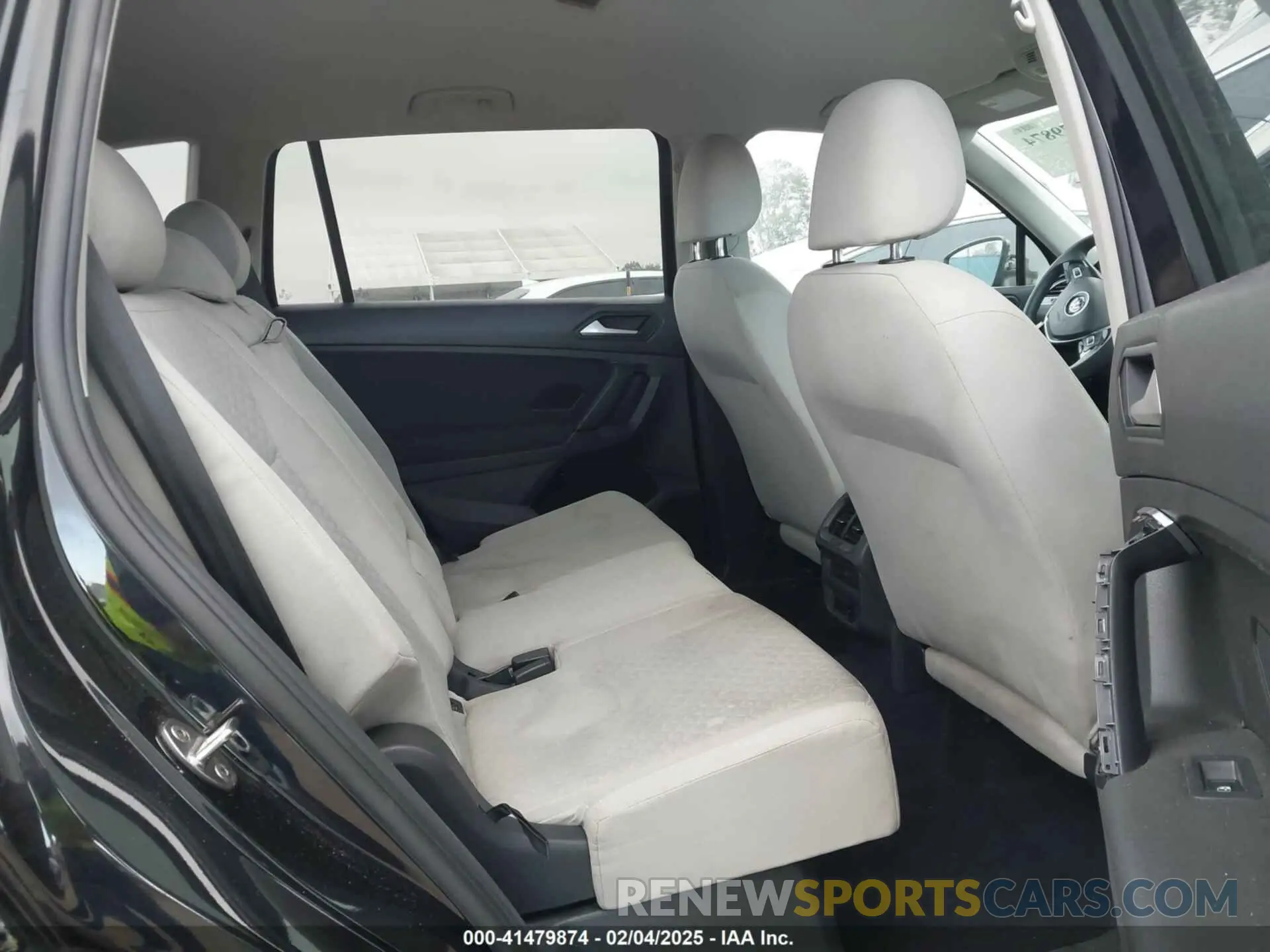 8 fotografías del automóvil dañado 3VV1B7AX9KM186397 VOLKSWAGEN TIGUAN 2019