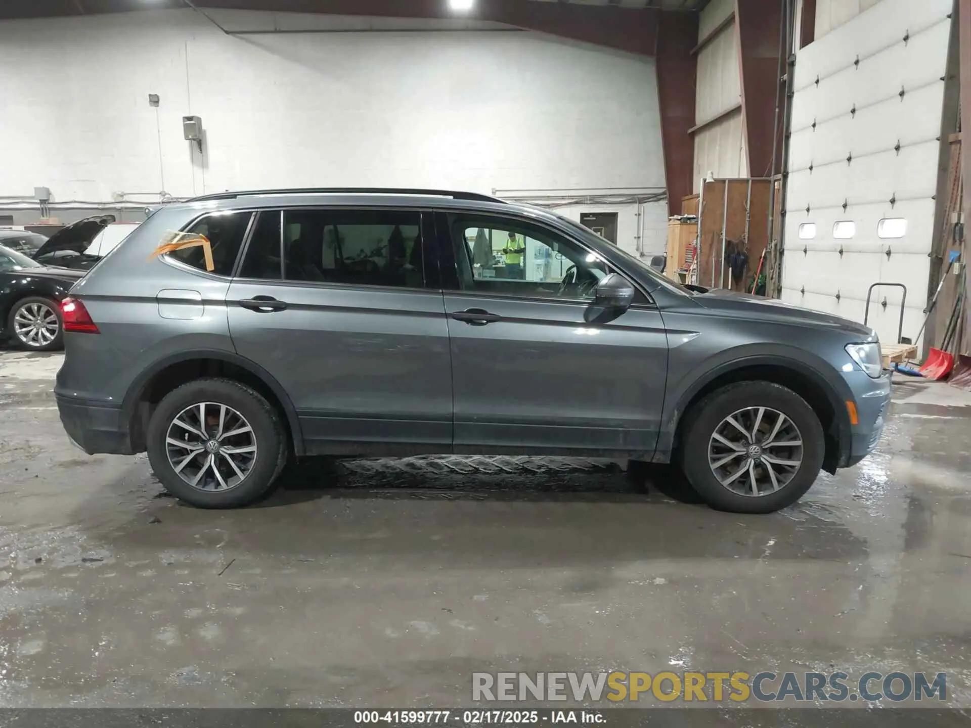13 fotografías del automóvil dañado 3VV2B7AX0KM098259 VOLKSWAGEN TIGUAN 2019
