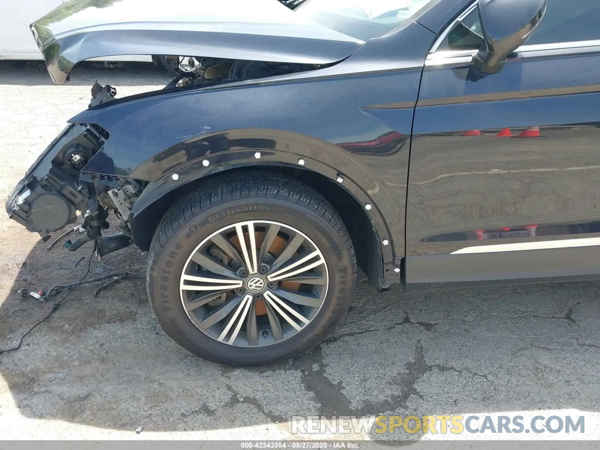 18 fotografías del automóvil dañado 3VV2B7AX1KM083608 VOLKSWAGEN TIGUAN 2019