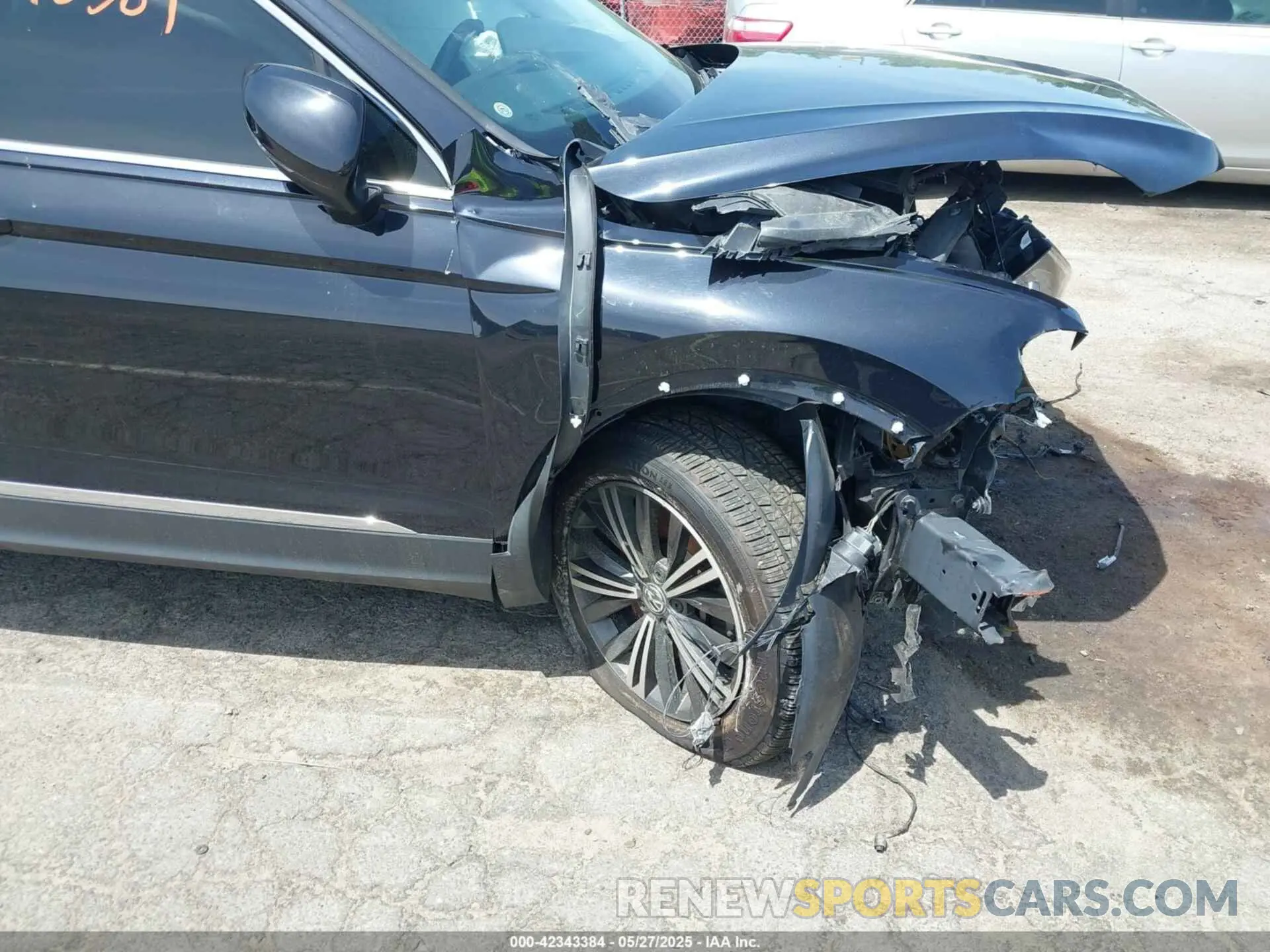 19 fotografías del automóvil dañado 3VV2B7AX1KM083608 VOLKSWAGEN TIGUAN 2019