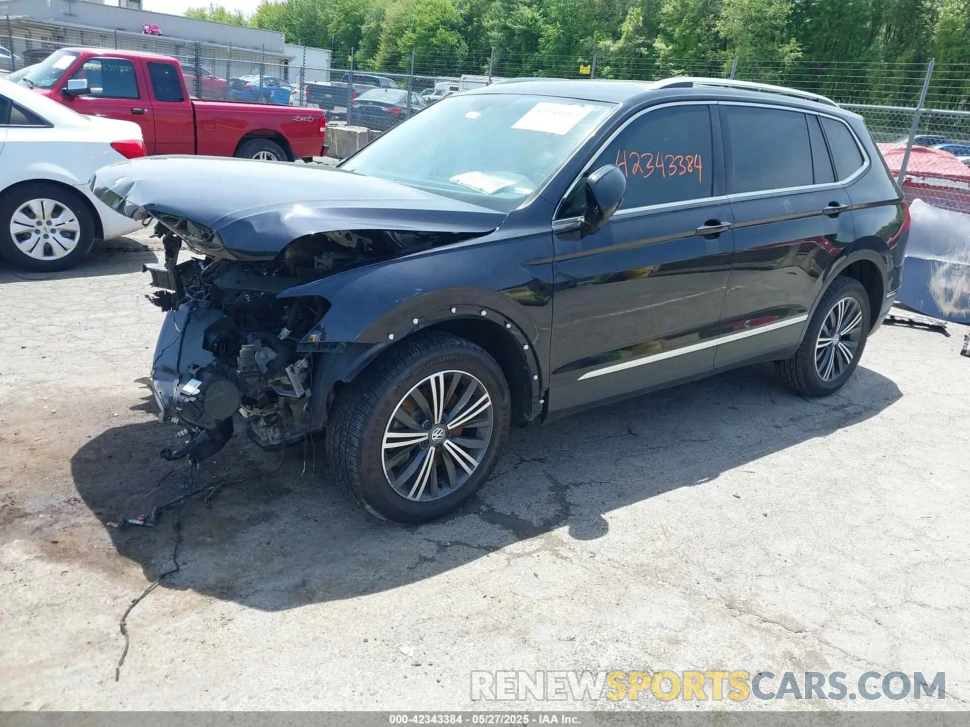 2 fotografías del automóvil dañado 3VV2B7AX1KM083608 VOLKSWAGEN TIGUAN 2019