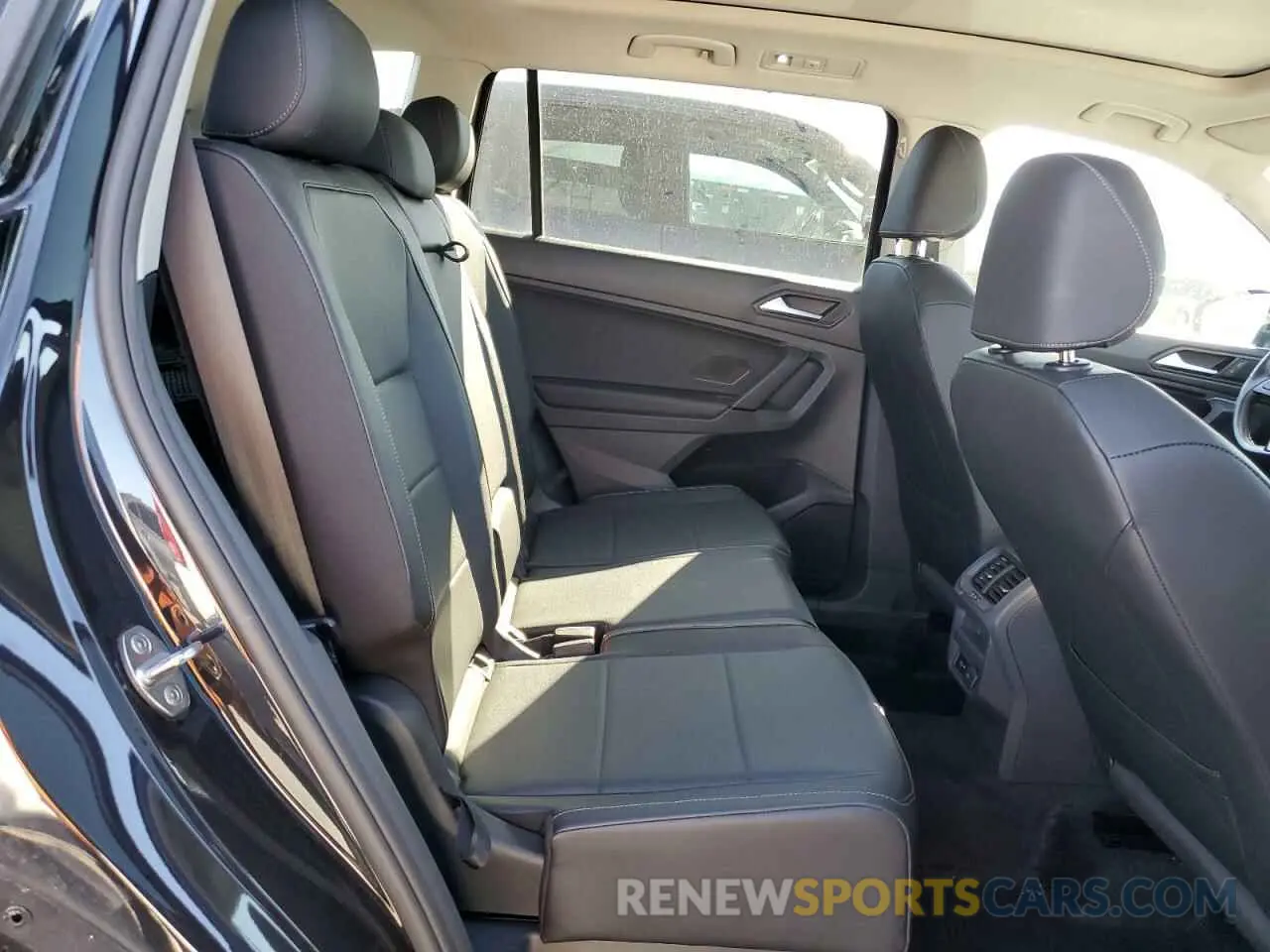 11 fotografías del automóvil dañado 3VV2B7AX1KM173499 VOLKSWAGEN TIGUAN 2019