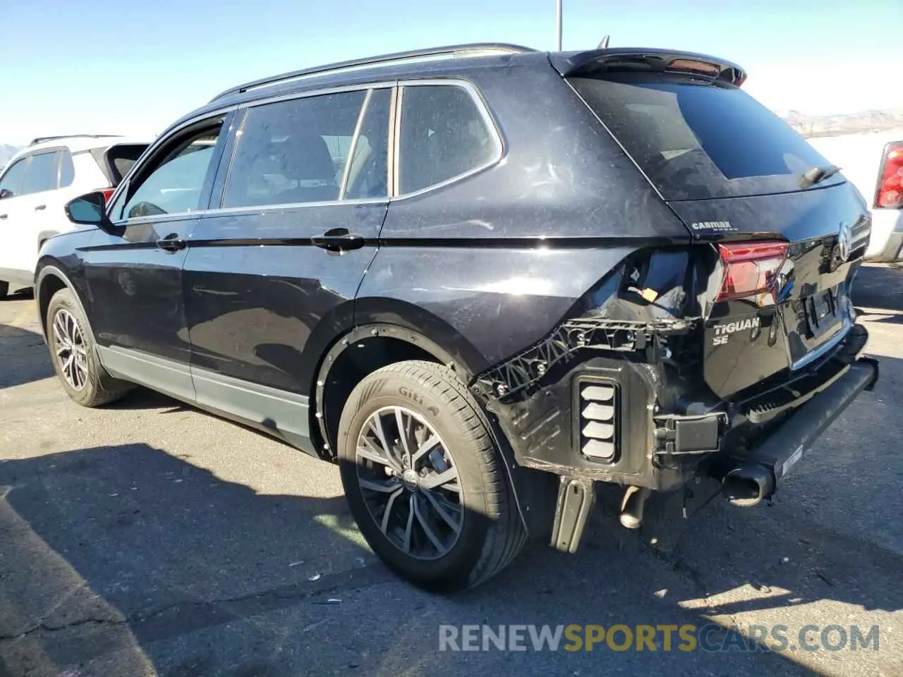 2 fotografías del automóvil dañado 3VV2B7AX1KM173499 VOLKSWAGEN TIGUAN 2019