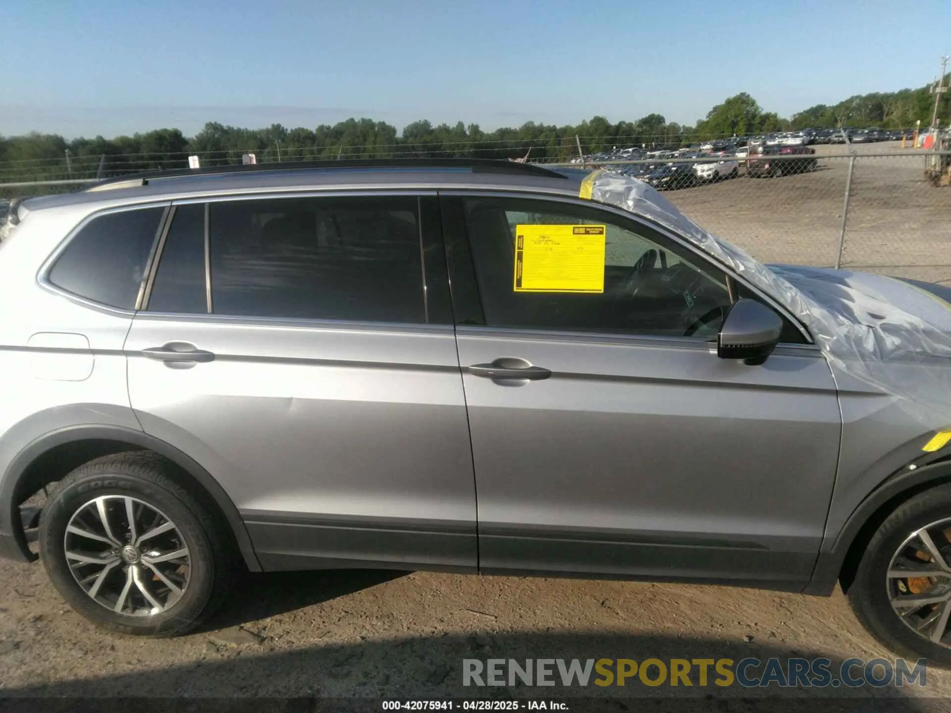 13 fotografías del automóvil dañado 3VV2B7AX1KM188293 VOLKSWAGEN TIGUAN 2019