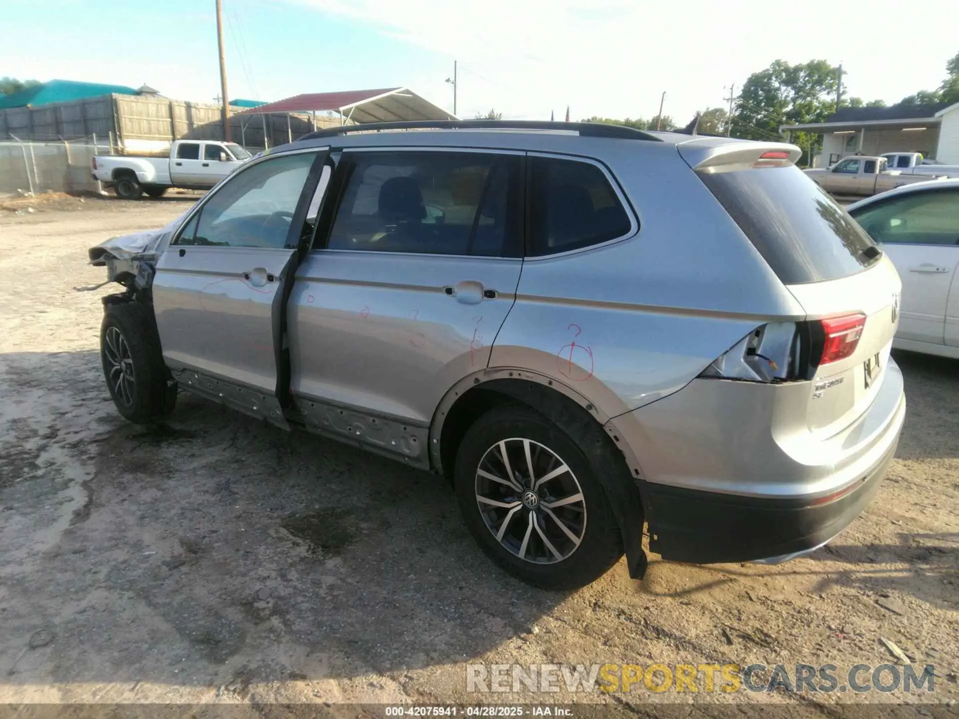 3 fotografías del automóvil dañado 3VV2B7AX1KM188293 VOLKSWAGEN TIGUAN 2019