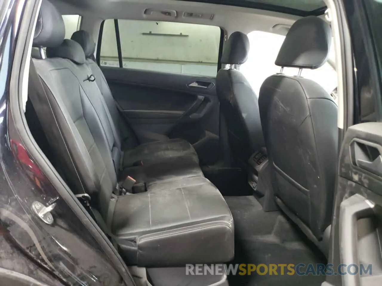 10 fotografías del automóvil dañado 3VV2B7AX2KM087151 VOLKSWAGEN TIGUAN 2019