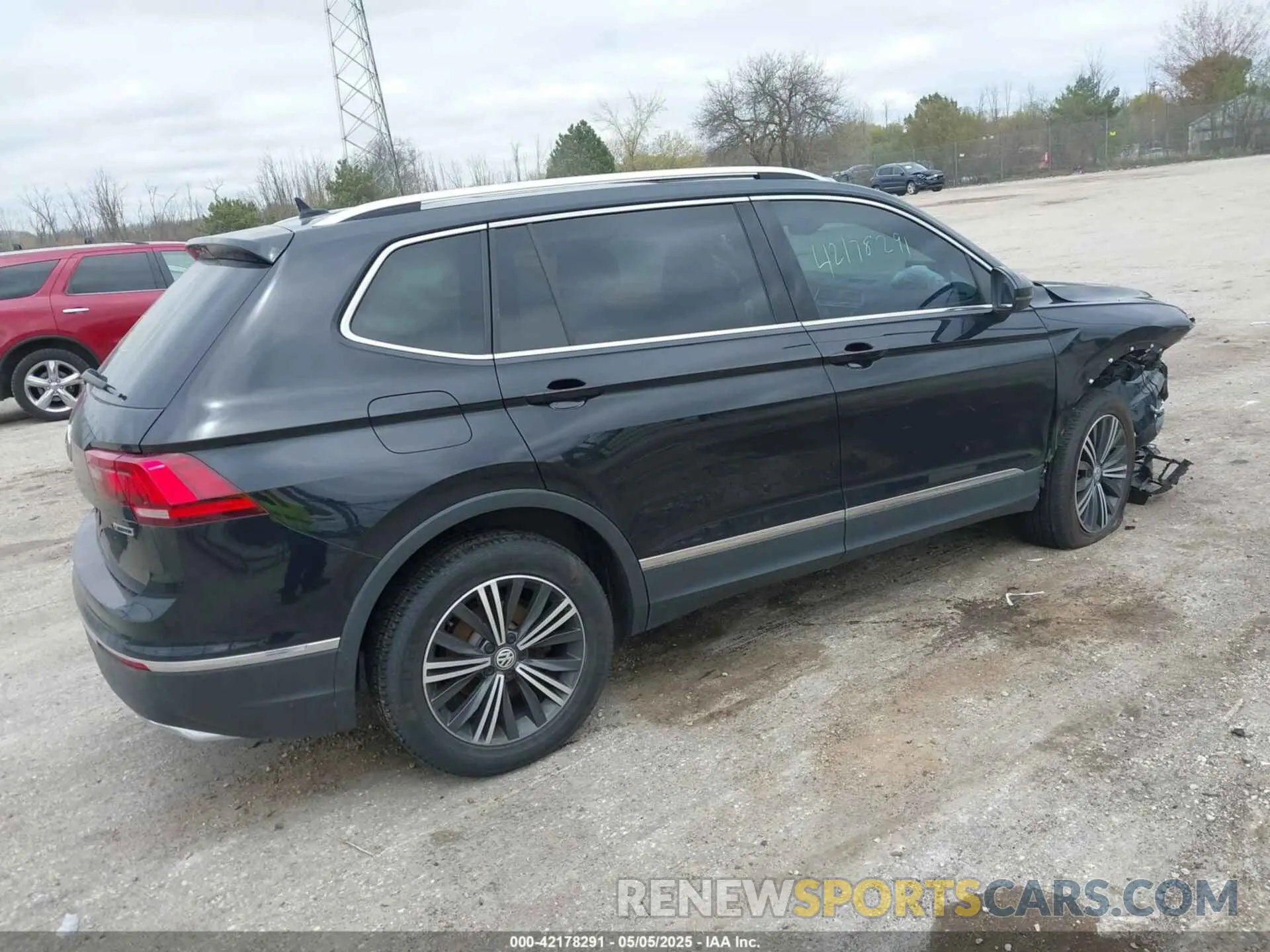 4 fotografías del automóvil dañado 3VV2B7AX2KM195253 VOLKSWAGEN TIGUAN 2019