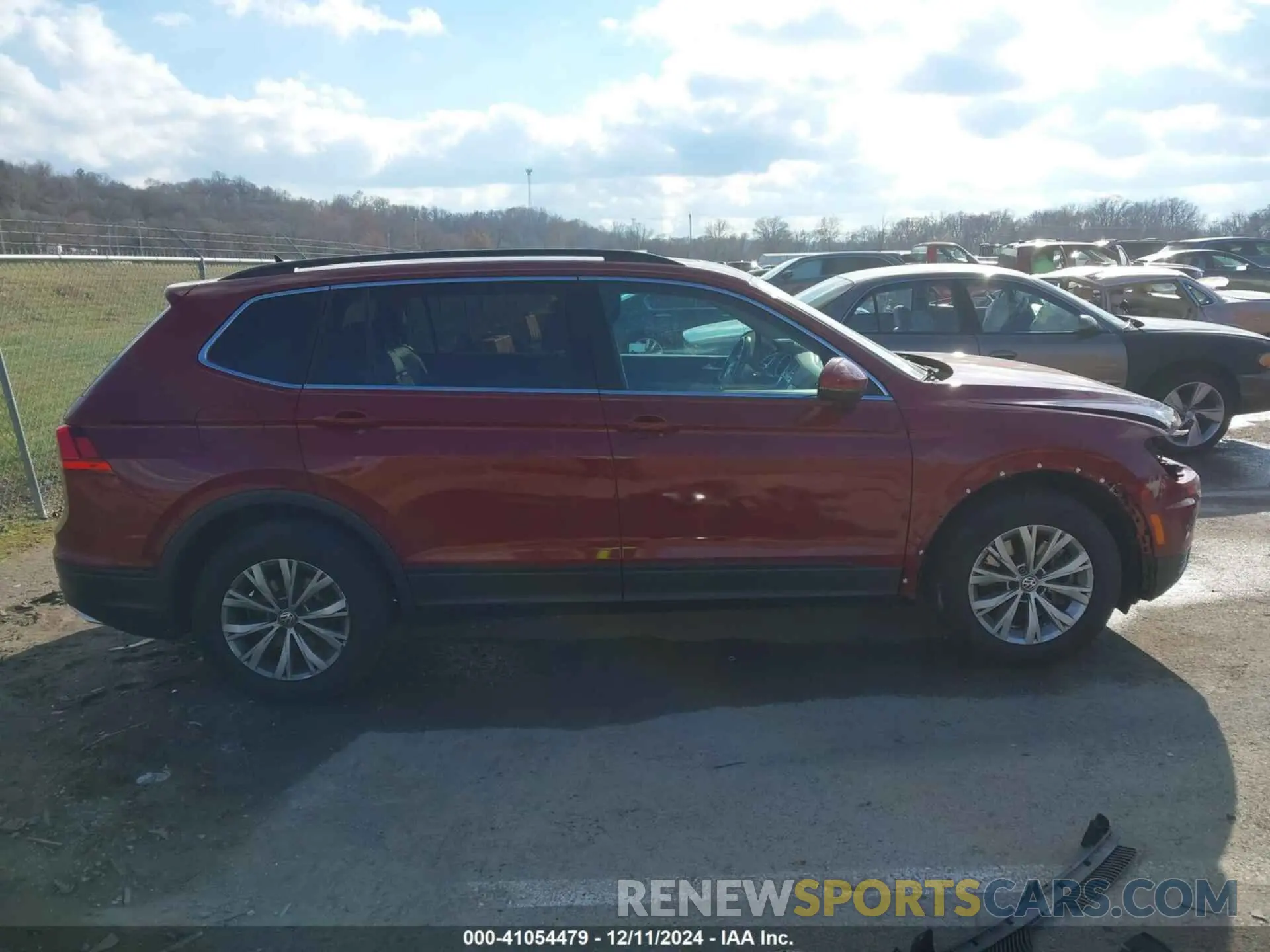 14 fotografías del automóvil dañado 3VV2B7AX3KM047161 VOLKSWAGEN TIGUAN 2019
