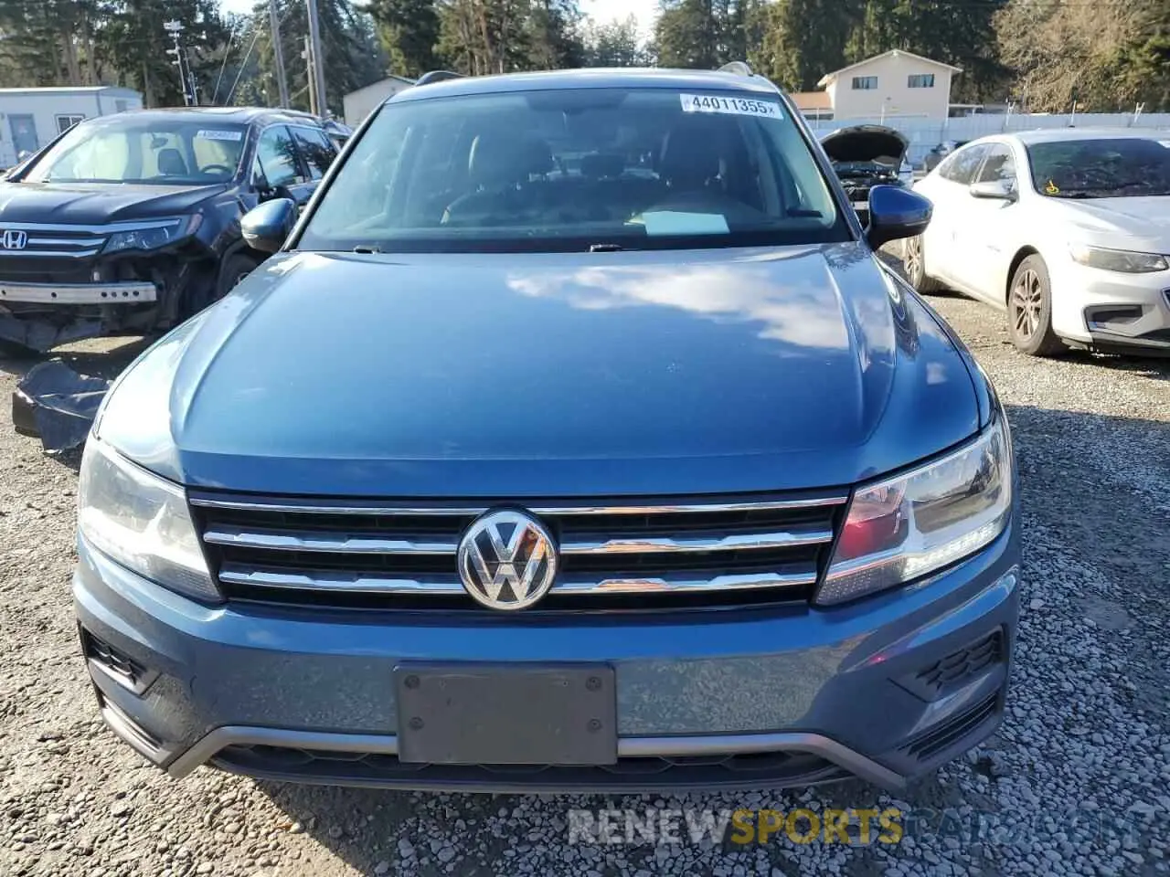 5 fotografías del automóvil dañado 3VV2B7AX3KM127236 VOLKSWAGEN TIGUAN 2019