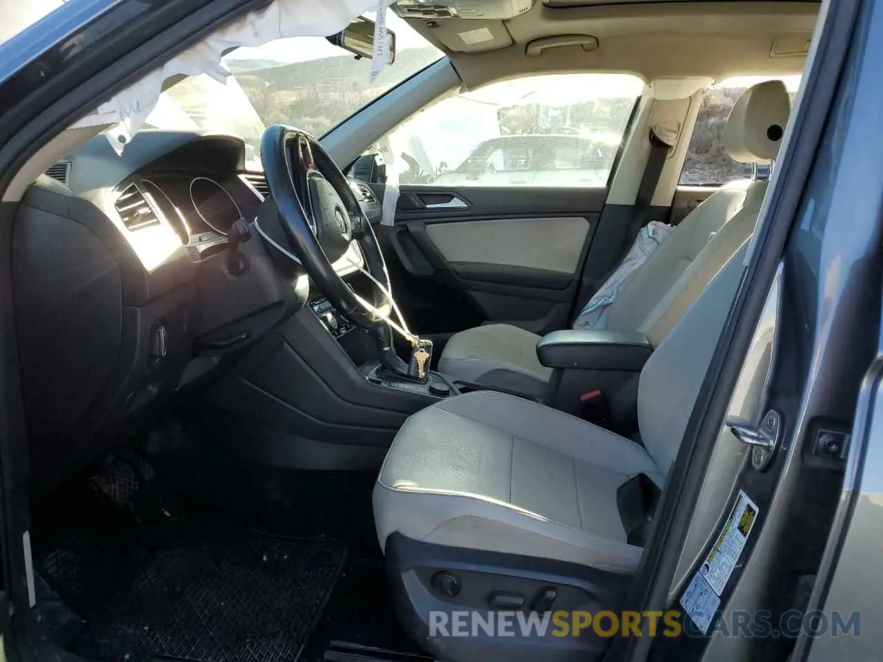 7 fotografías del automóvil dañado 3VV2B7AX3KM136938 VOLKSWAGEN TIGUAN 2019