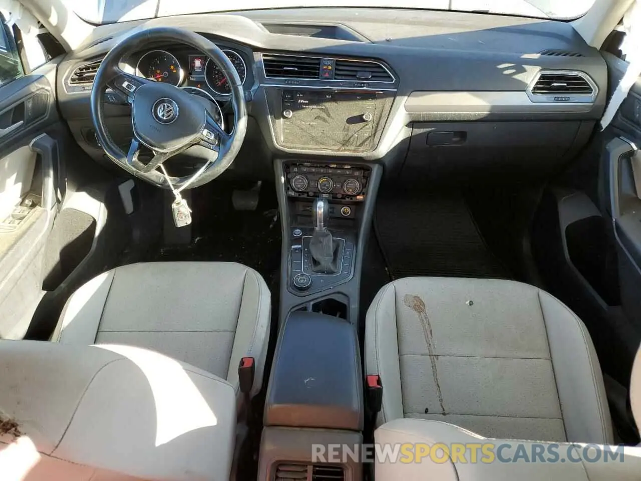 8 fotografías del automóvil dañado 3VV2B7AX3KM136938 VOLKSWAGEN TIGUAN 2019