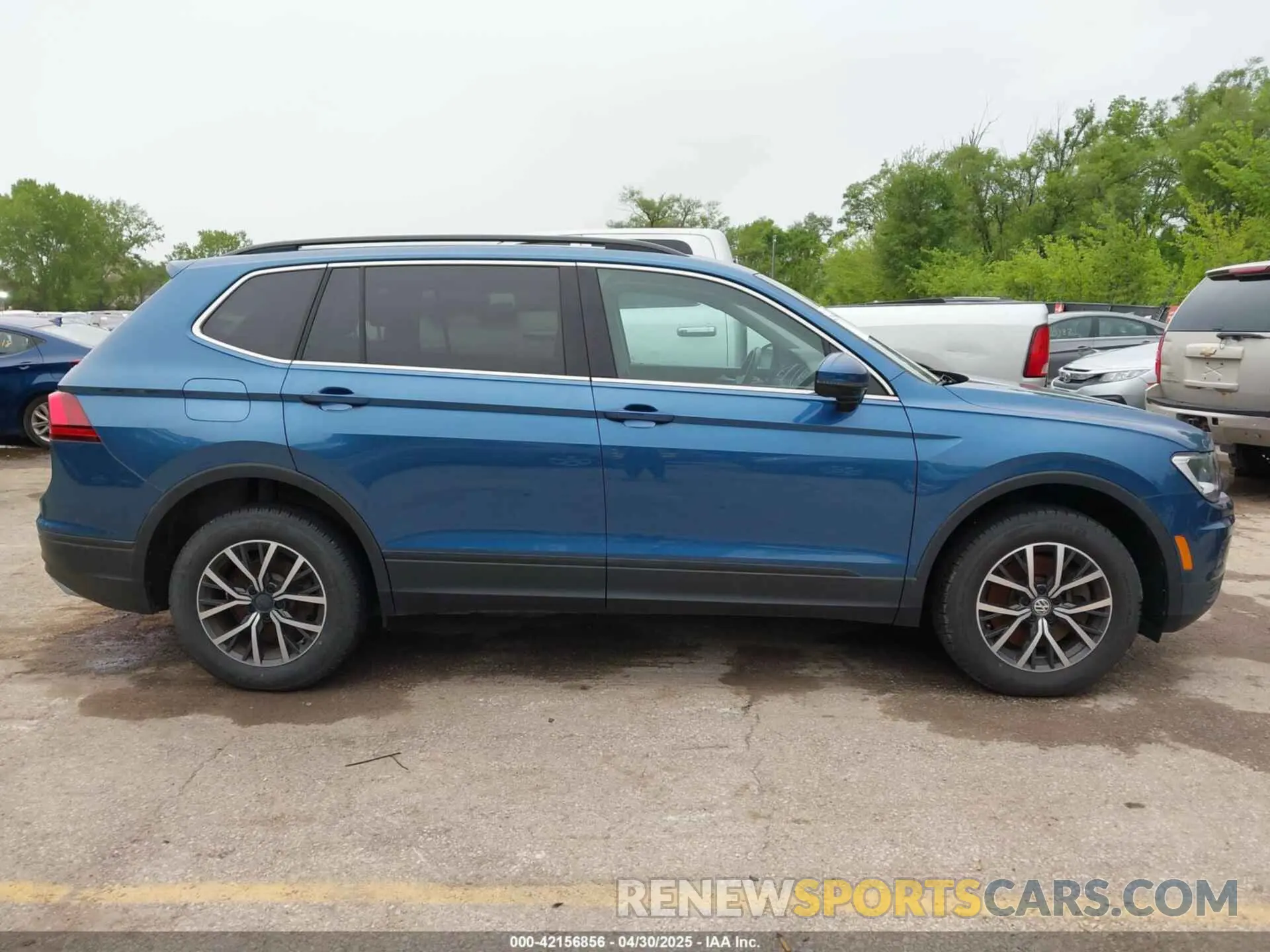 14 fotografías del automóvil dañado 3VV2B7AX4KM127018 VOLKSWAGEN TIGUAN 2019