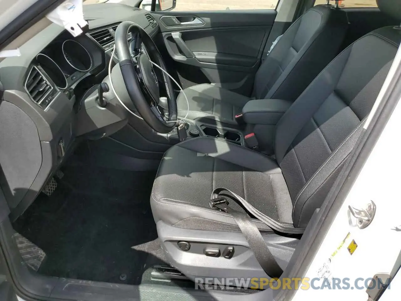 7 fotografías del automóvil dañado 3VV2B7AX4KM142909 VOLKSWAGEN TIGUAN 2019