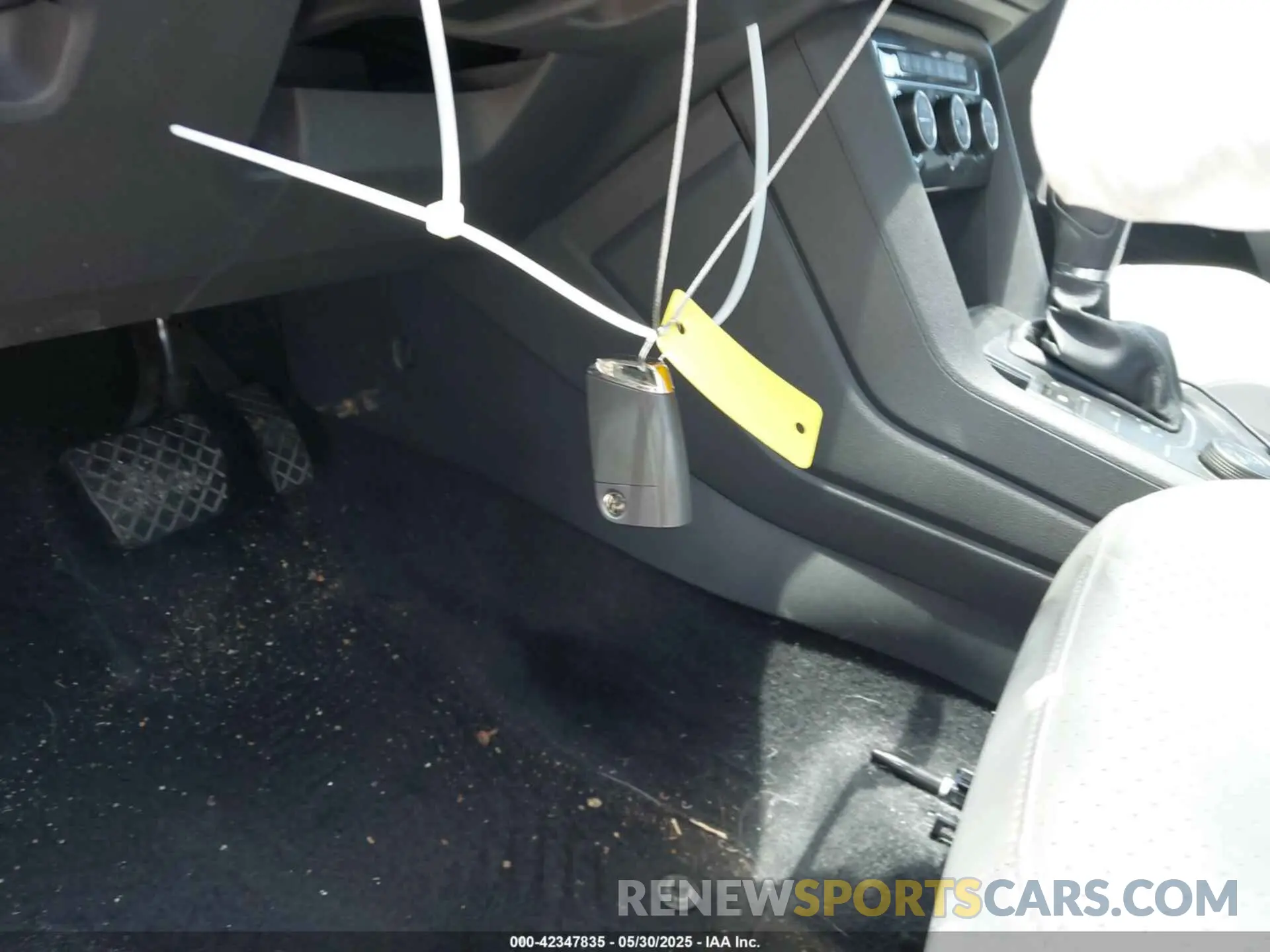 11 fotografías del automóvil dañado 3VV2B7AX5KM005722 VOLKSWAGEN TIGUAN 2019