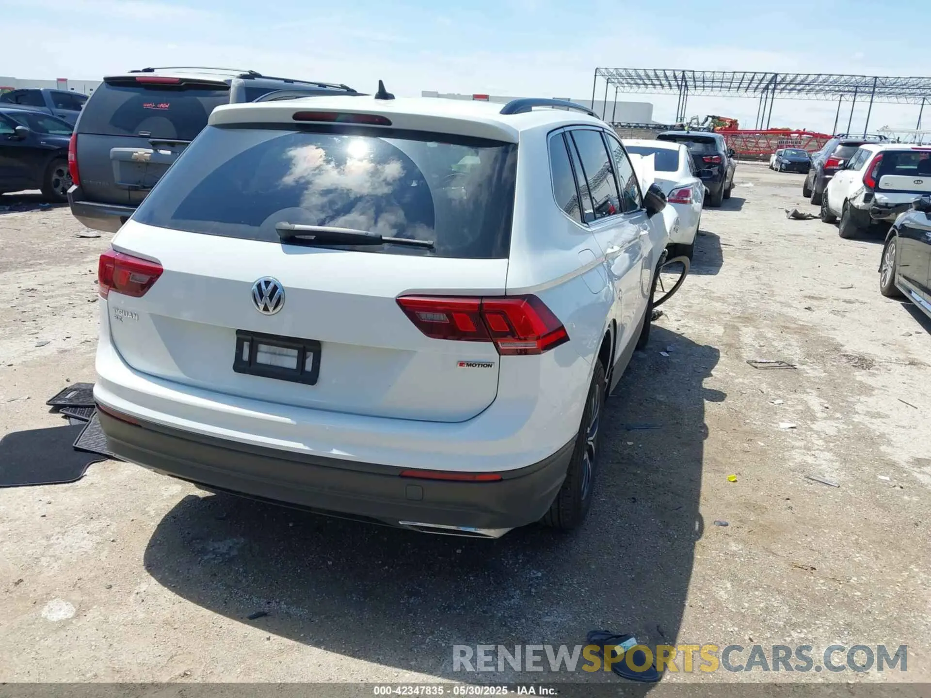 4 fotografías del automóvil dañado 3VV2B7AX5KM005722 VOLKSWAGEN TIGUAN 2019