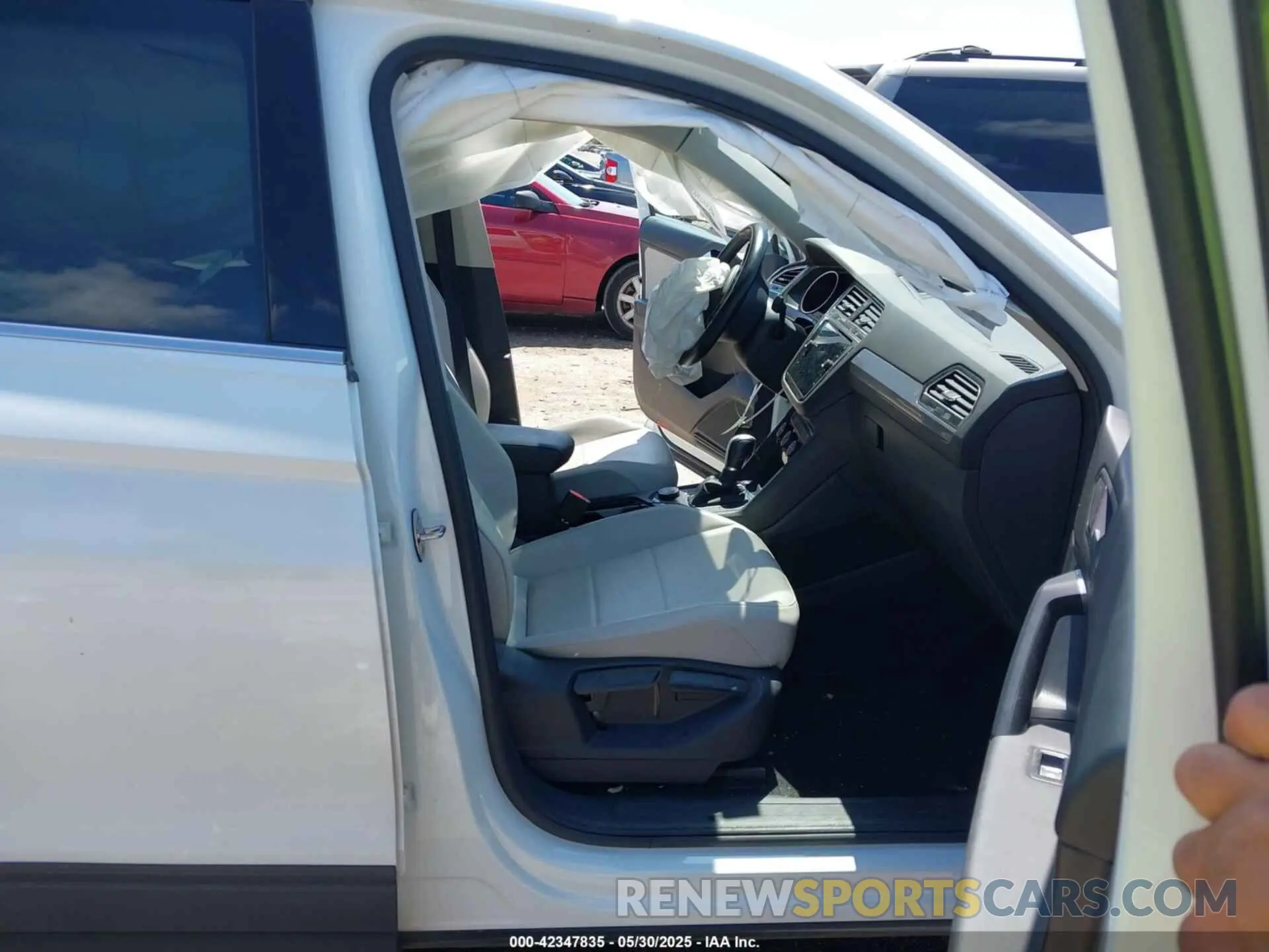 5 fotografías del automóvil dañado 3VV2B7AX5KM005722 VOLKSWAGEN TIGUAN 2019