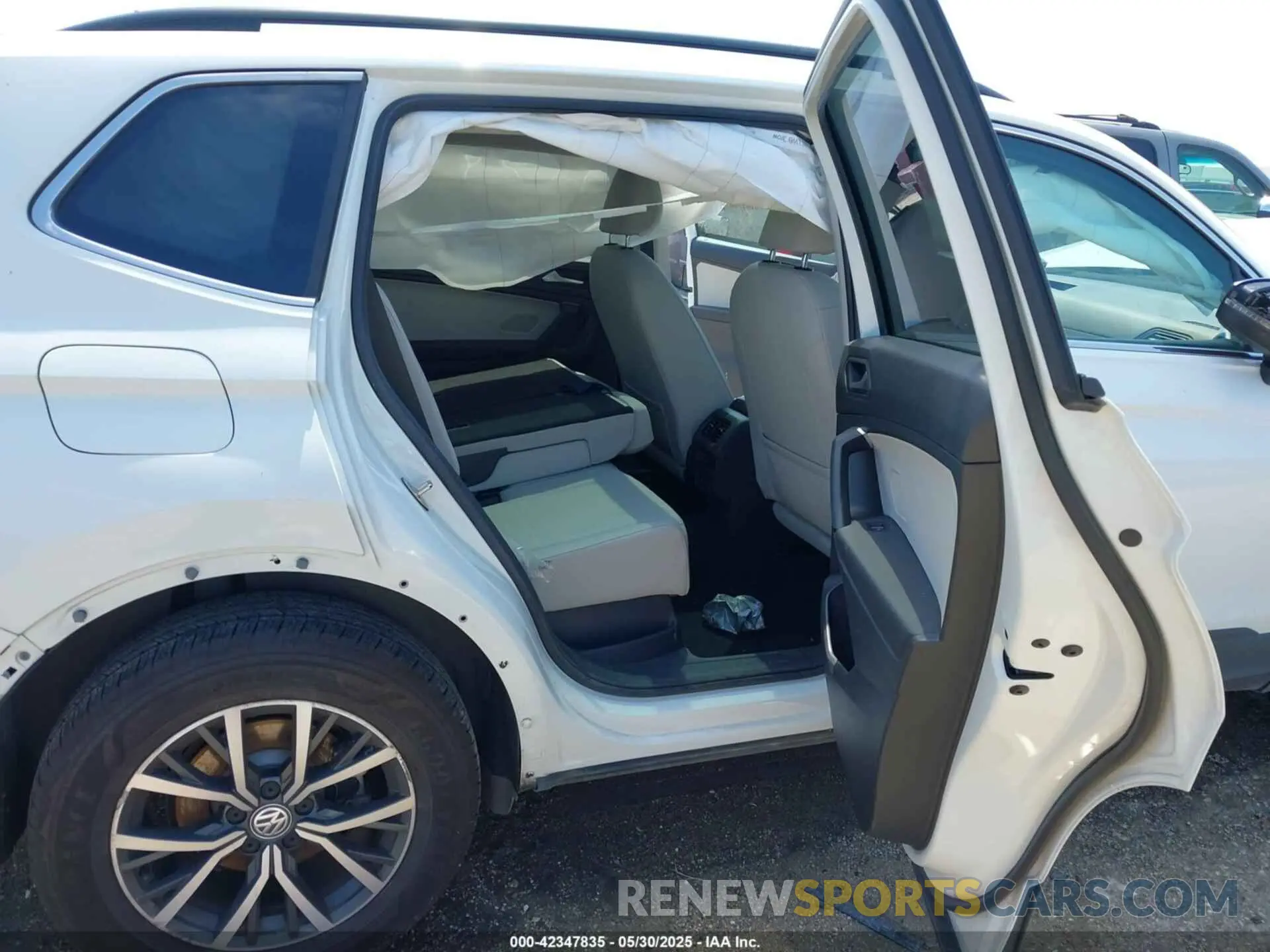 8 fotografías del automóvil dañado 3VV2B7AX5KM005722 VOLKSWAGEN TIGUAN 2019