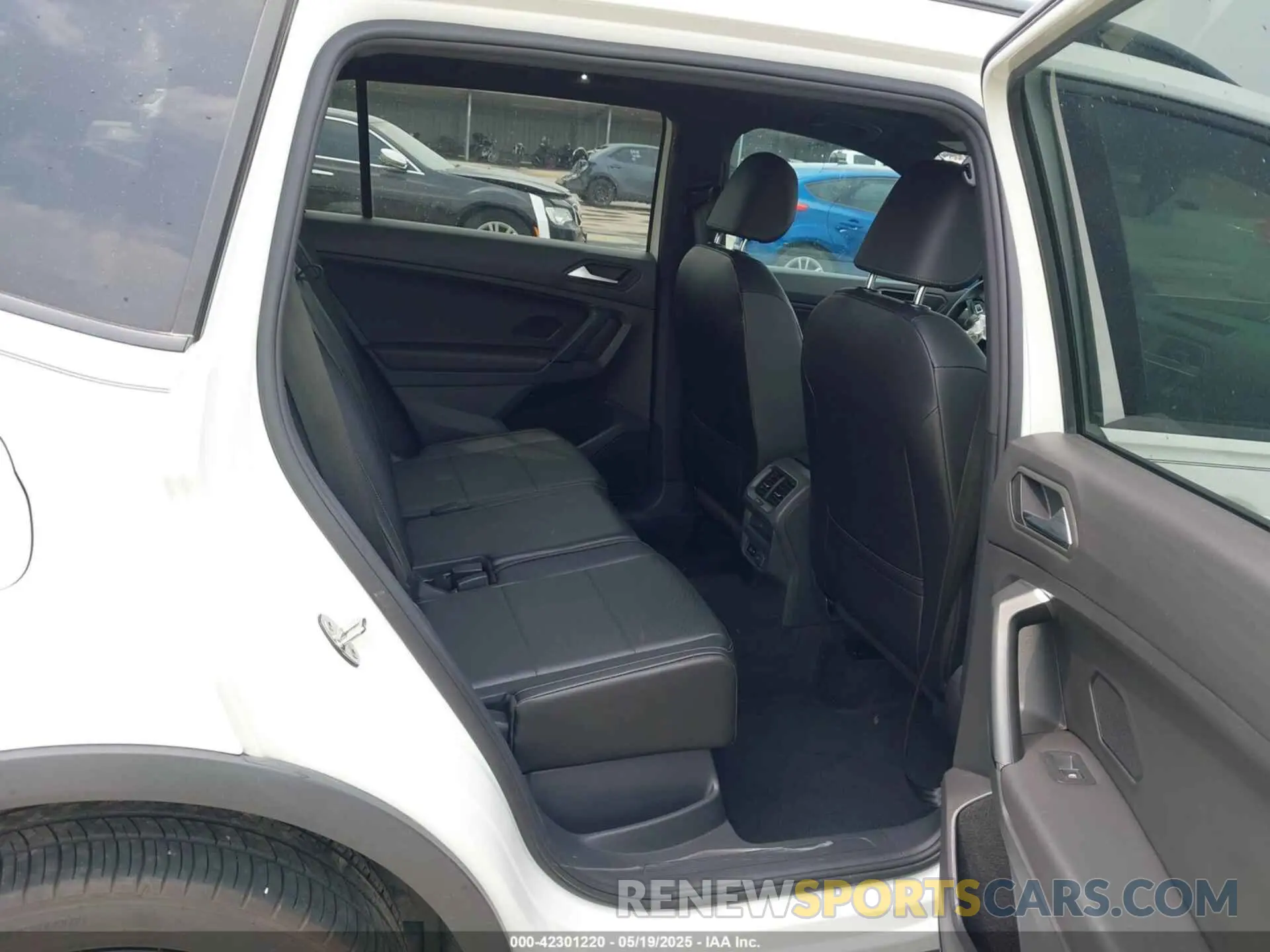 8 fotografías del automóvil dañado 3VV2B7AX5KM162540 VOLKSWAGEN TIGUAN 2019