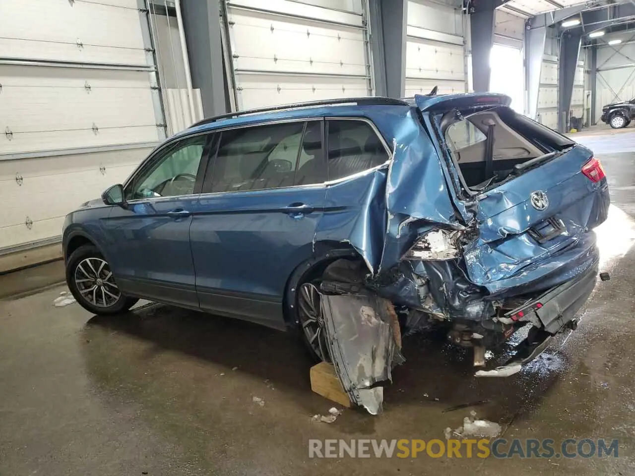 2 fotografías del automóvil dañado 3VV2B7AX5KM174574 VOLKSWAGEN TIGUAN 2019