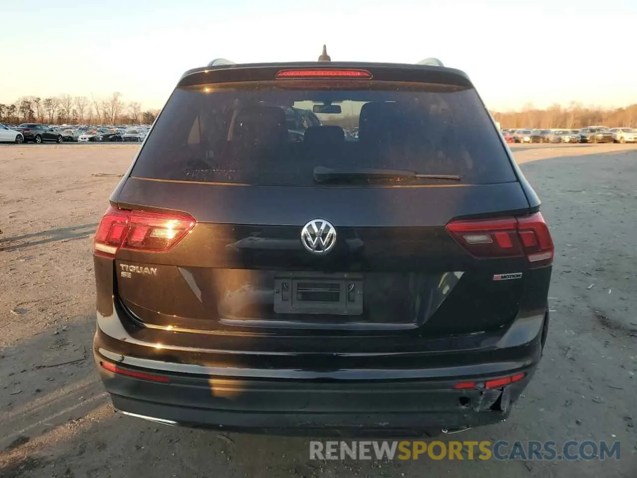 6 fotografías del automóvil dañado 3VV2B7AX6KM073706 VOLKSWAGEN TIGUAN 2019