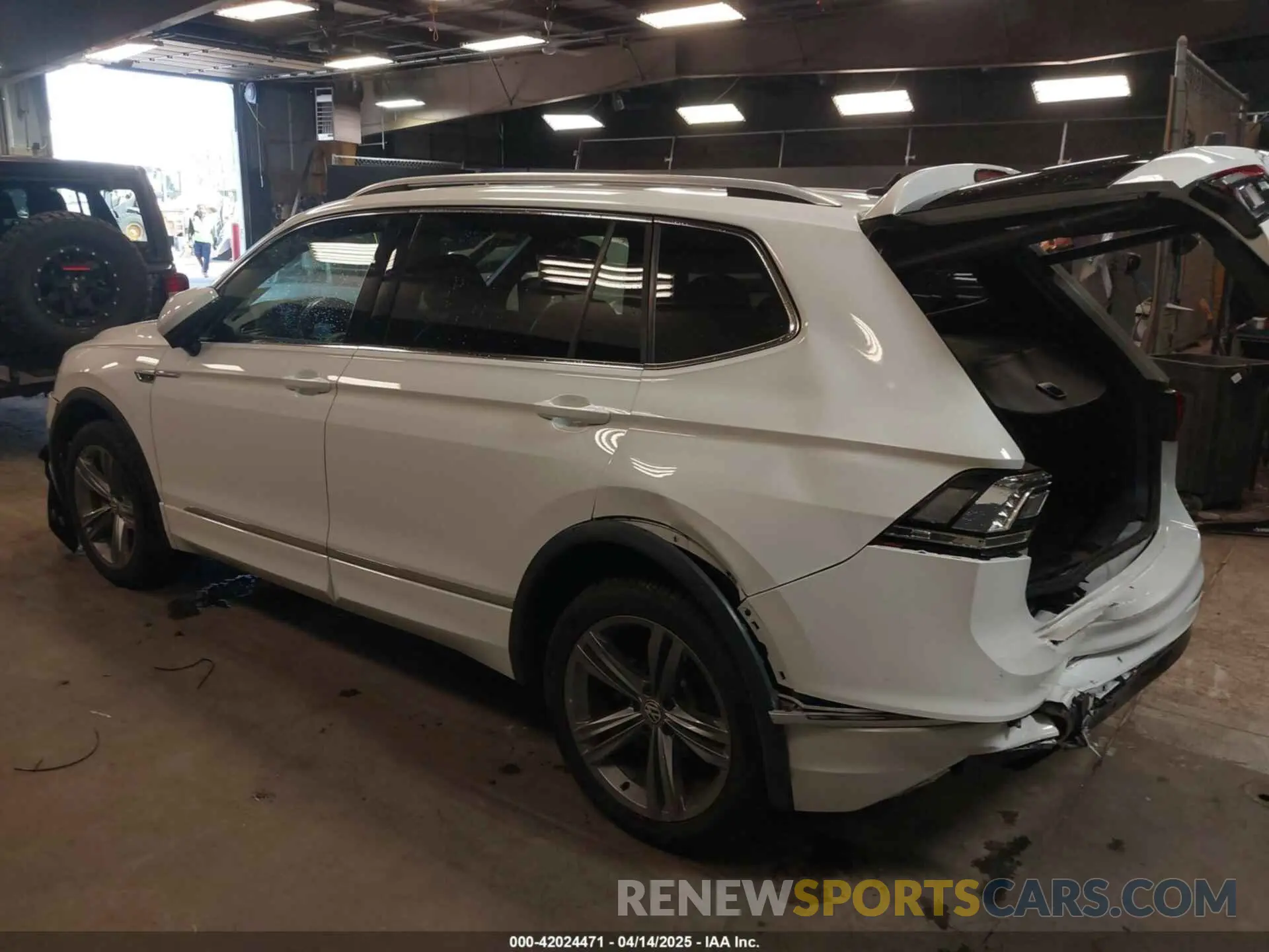 3 fotografías del automóvil dañado 3VV2B7AX8KM005679 VOLKSWAGEN TIGUAN 2019