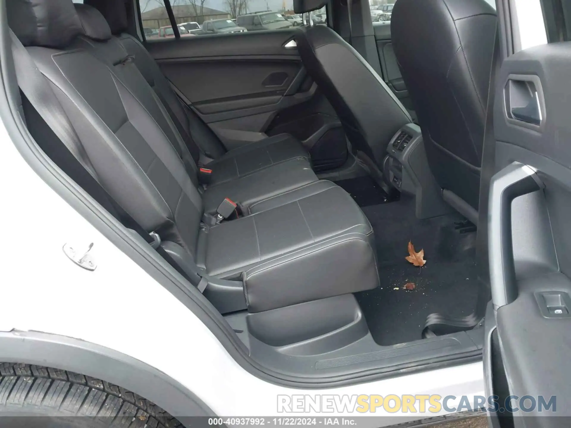 8 fotografías del automóvil dañado 3VV2B7AX8KM025169 VOLKSWAGEN TIGUAN 2019
