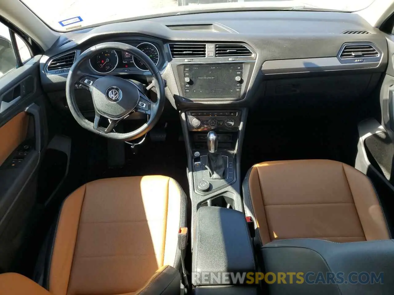 8 fotografías del automóvil dañado 3VV2B7AX8KM139575 VOLKSWAGEN TIGUAN 2019
