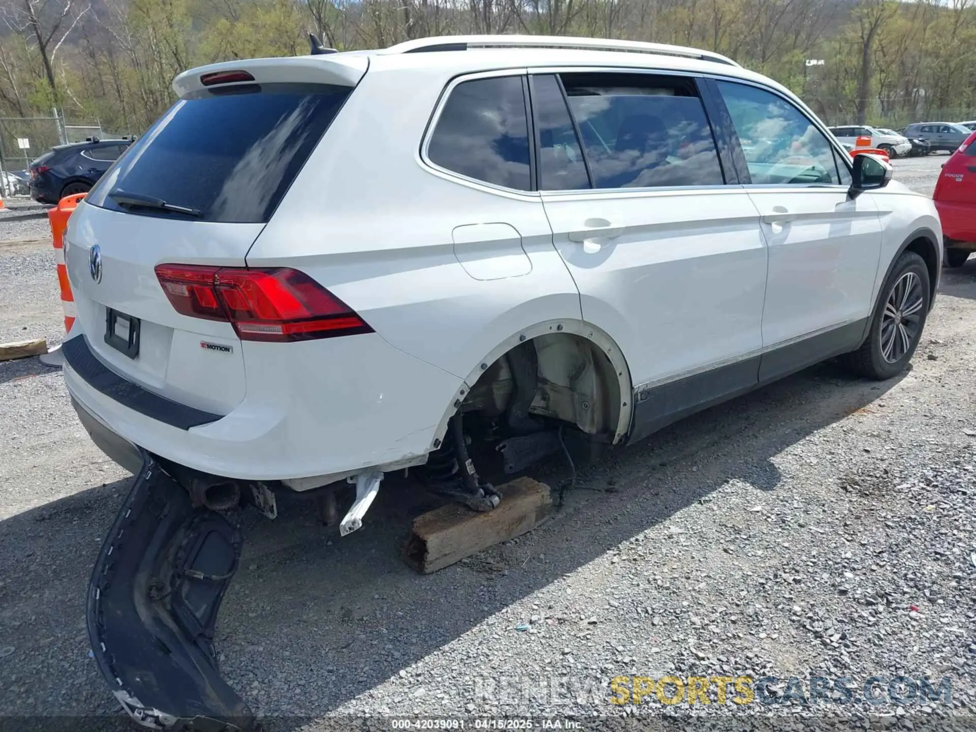 4 fotografías del automóvil dañado 3VV2B7AX8KM160426 VOLKSWAGEN TIGUAN 2019