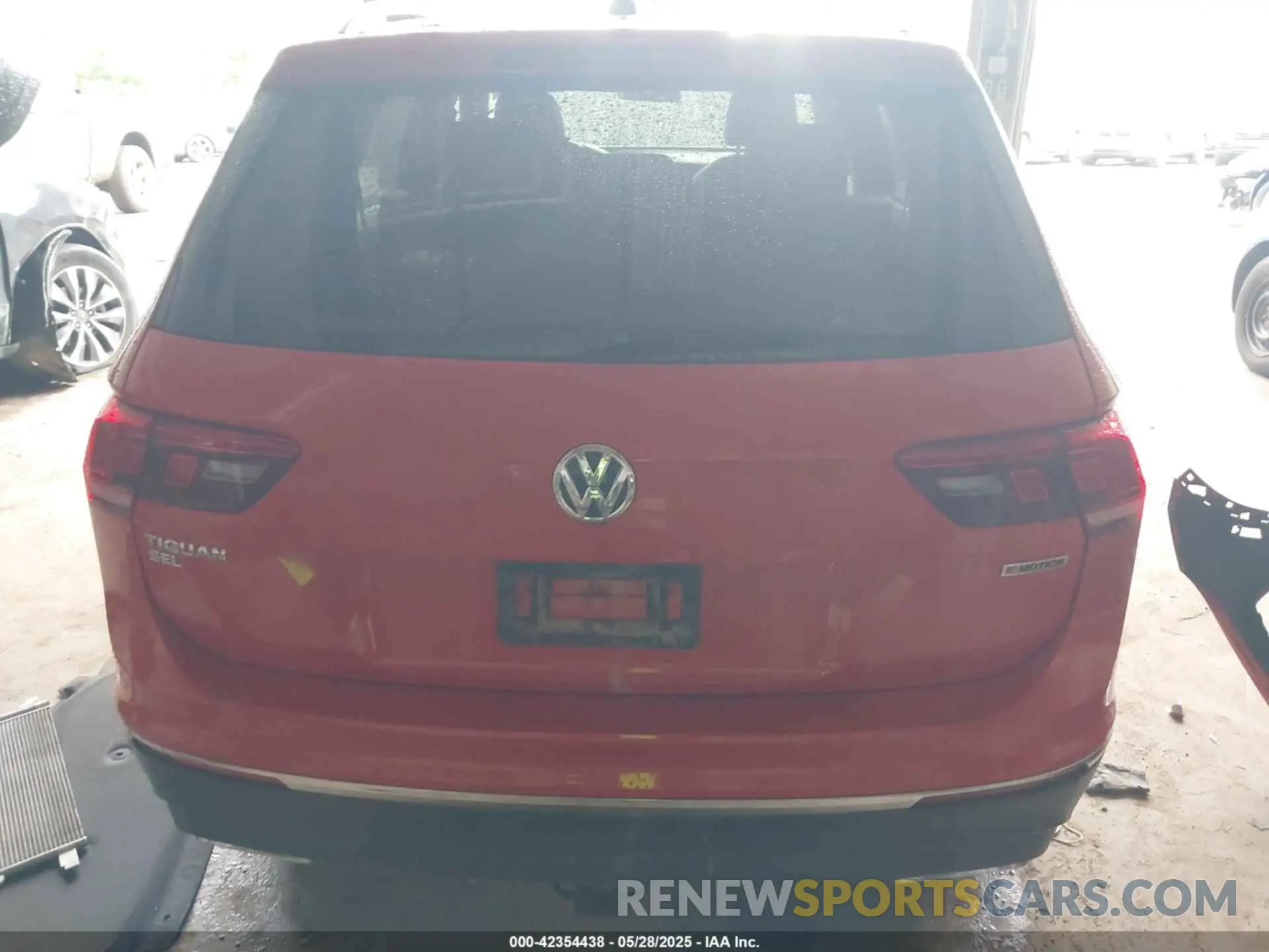 16 fotografías del automóvil dañado 3VV2B7AX9KM112949 VOLKSWAGEN TIGUAN 2019