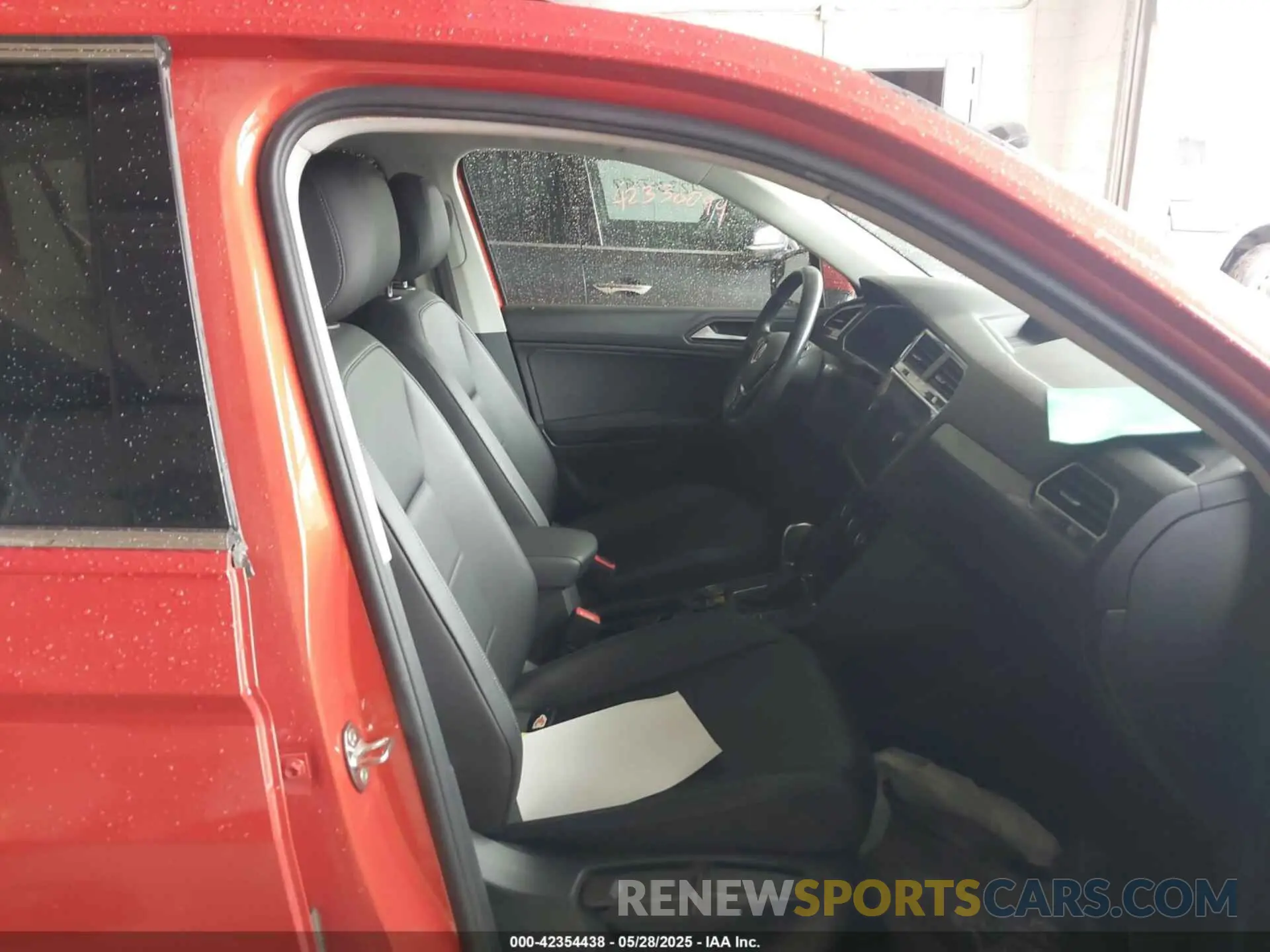 5 fotografías del automóvil dañado 3VV2B7AX9KM112949 VOLKSWAGEN TIGUAN 2019