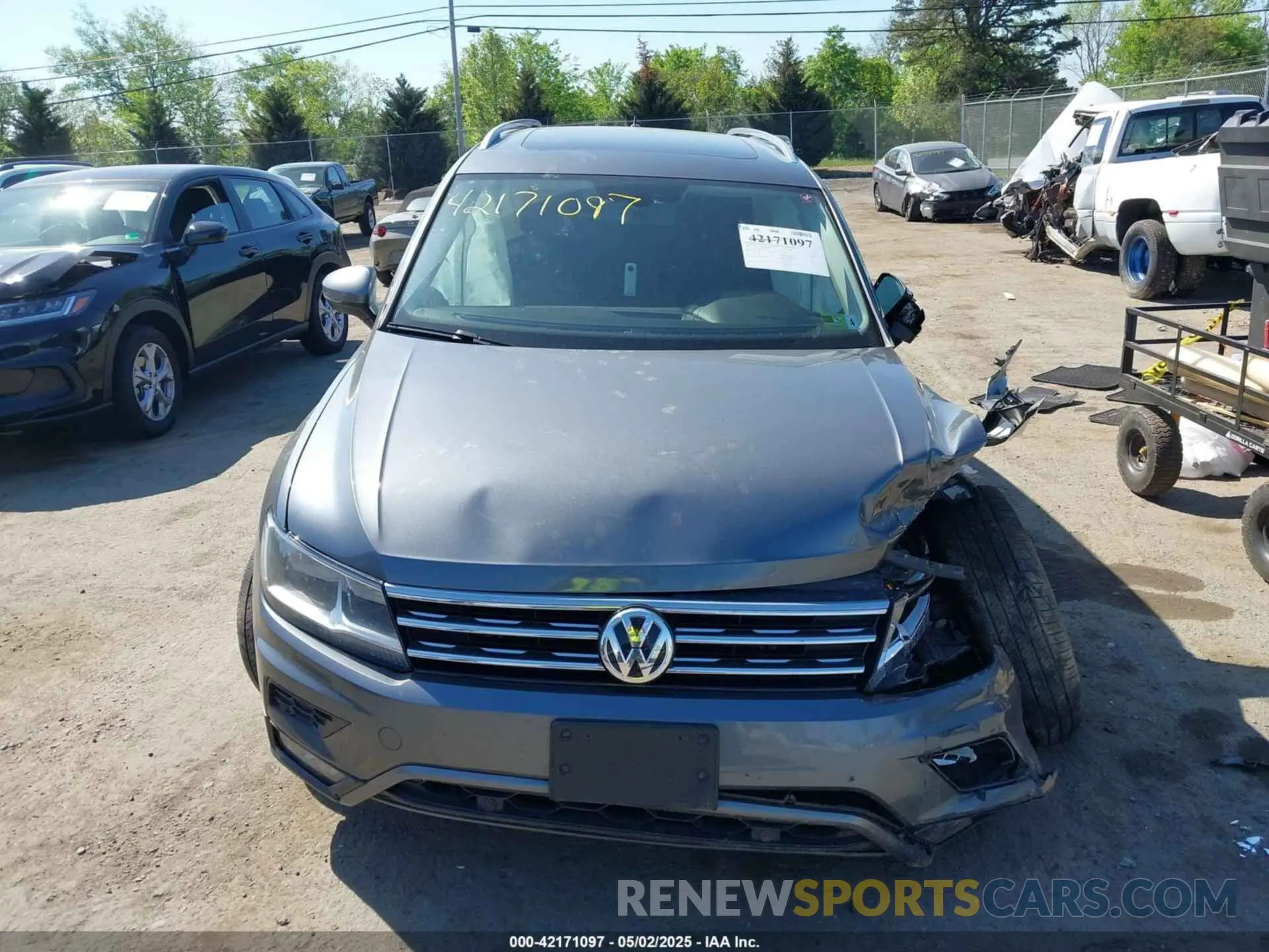 12 fotografías del automóvil dañado 3VV2B7AXXKM084286 VOLKSWAGEN TIGUAN 2019