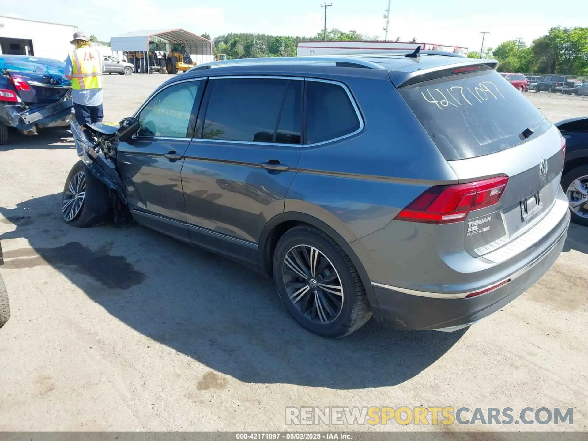 3 fotografías del automóvil dañado 3VV2B7AXXKM084286 VOLKSWAGEN TIGUAN 2019