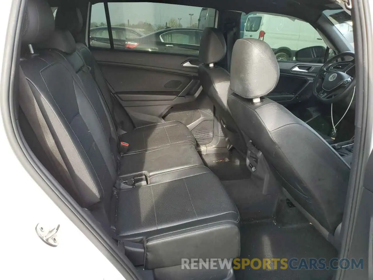 11 fotografías del automóvil dañado 3VV2B7AXXKM176174 VOLKSWAGEN TIGUAN 2019