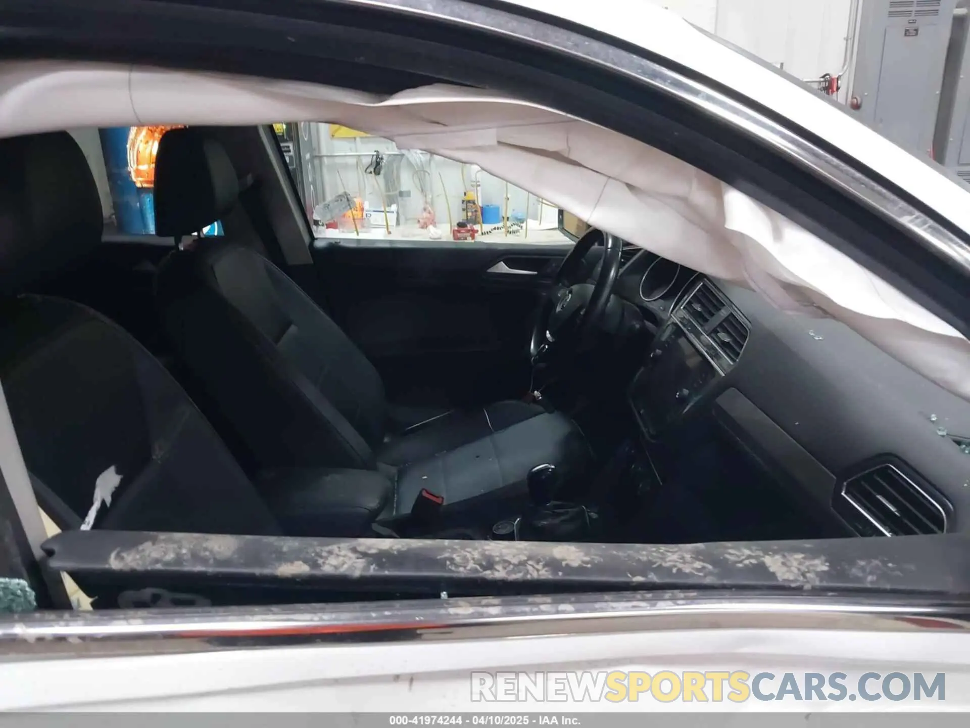 5 fotografías del automóvil dañado 3VV2B7AXXKM190608 VOLKSWAGEN TIGUAN 2019