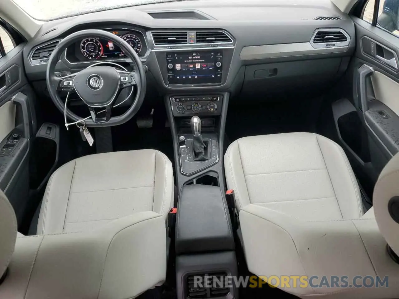 8 fotografías del automóvil dañado 3VV3B7AX0KM013733 VOLKSWAGEN TIGUAN 2019