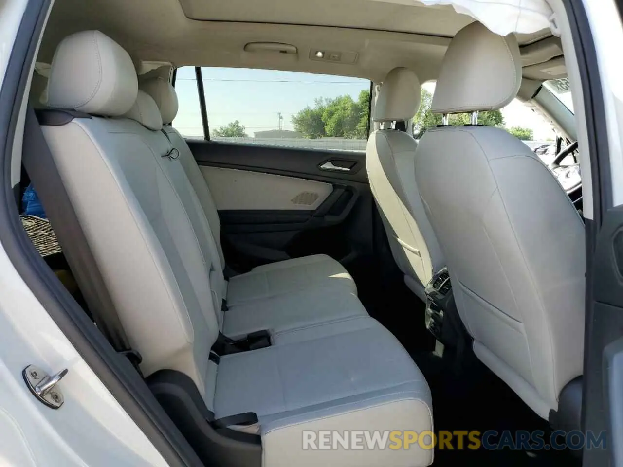 12 fotografías del automóvil dañado 3VV3B7AX0KM028457 VOLKSWAGEN TIGUAN 2019