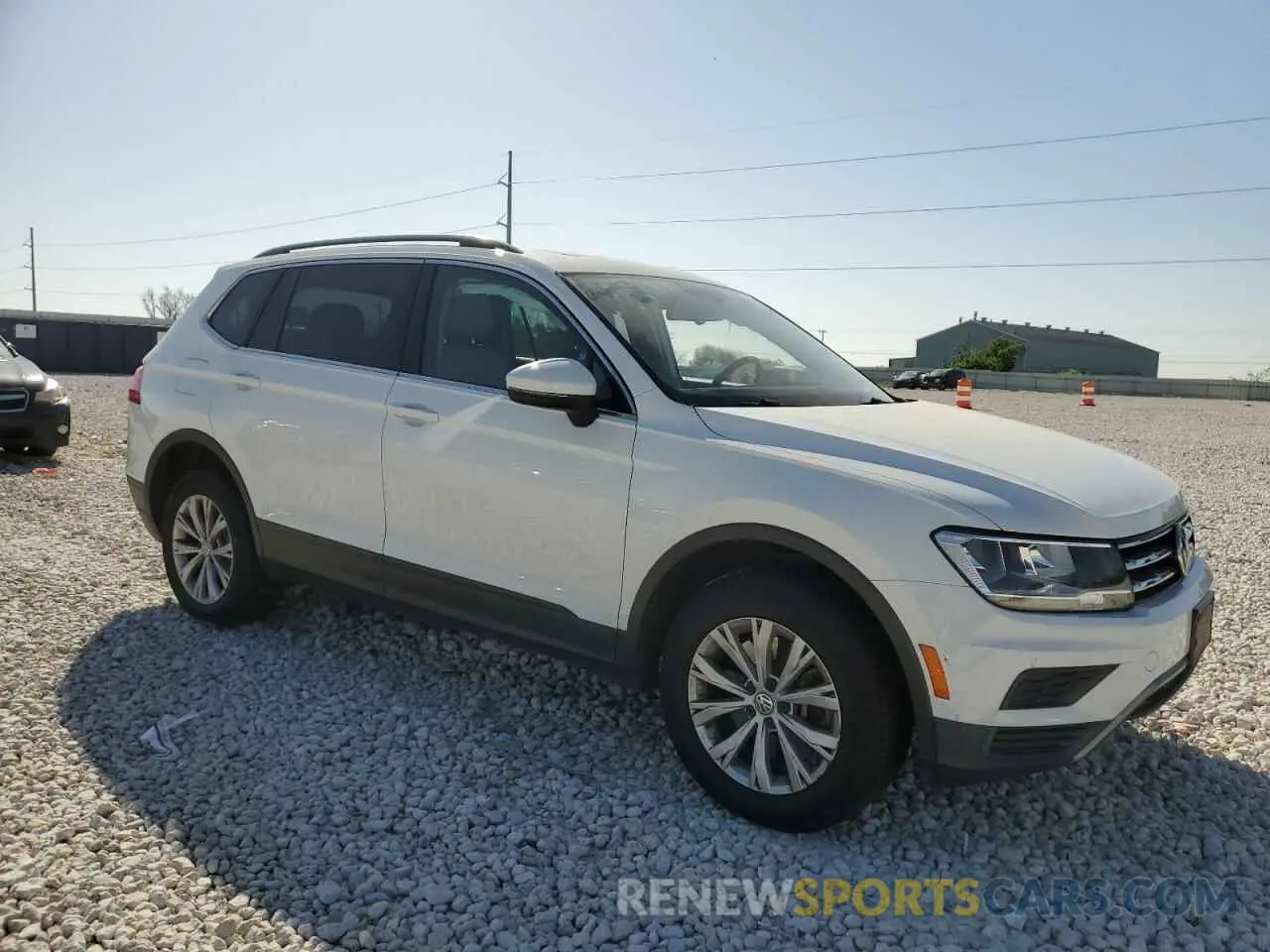 4 fotografías del automóvil dañado 3VV3B7AX0KM028457 VOLKSWAGEN TIGUAN 2019