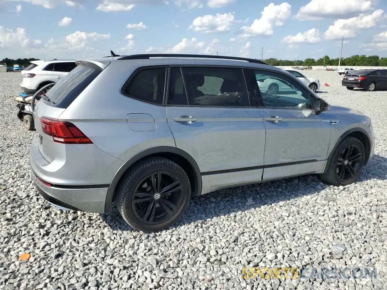 3 fotografías del automóvil dañado 3VV3B7AX0KM169125 VOLKSWAGEN TIGUAN 2019