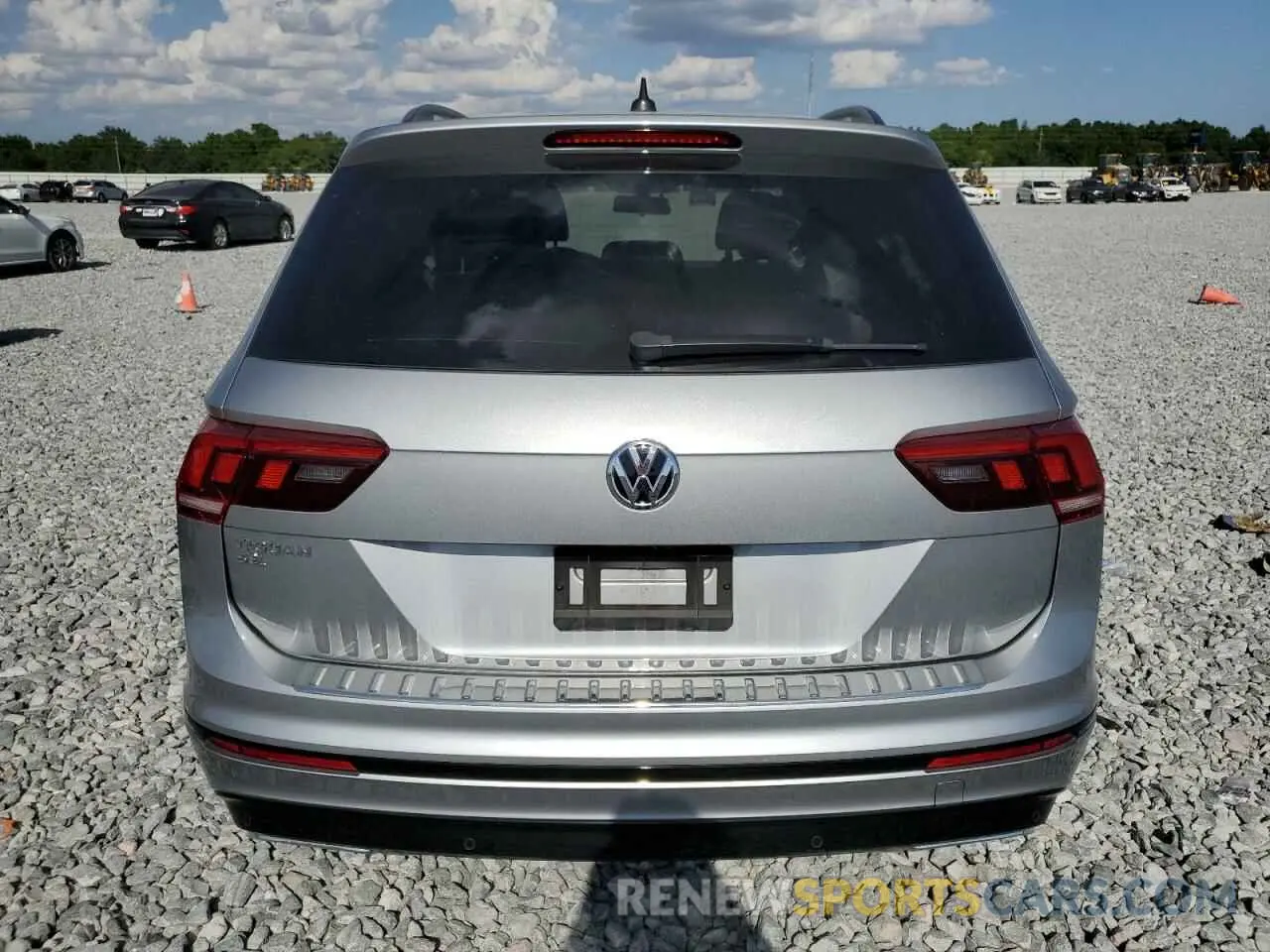 6 fotografías del automóvil dañado 3VV3B7AX0KM169125 VOLKSWAGEN TIGUAN 2019