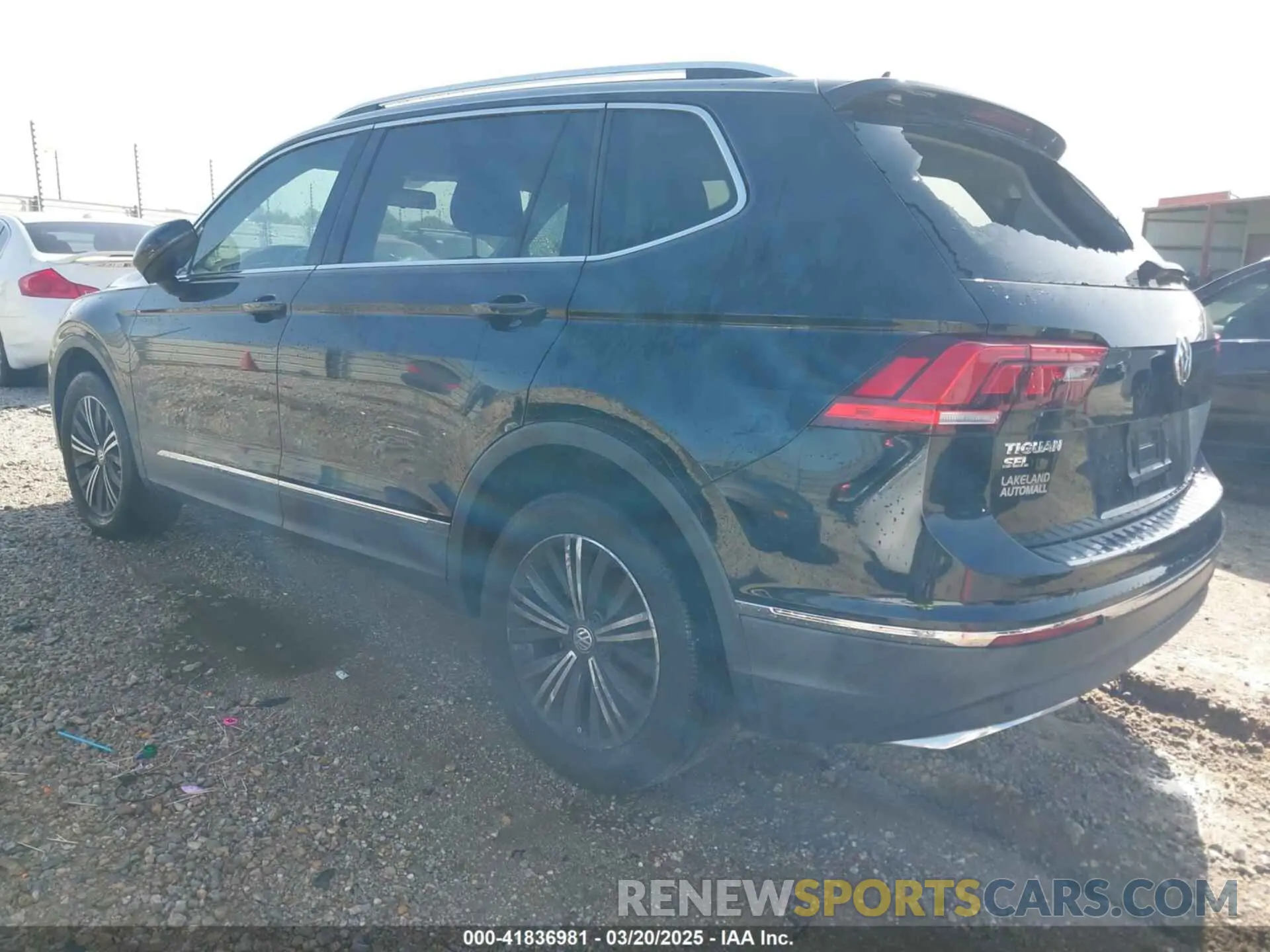 3 fotografías del automóvil dañado 3VV3B7AX2KM090202 VOLKSWAGEN TIGUAN 2019