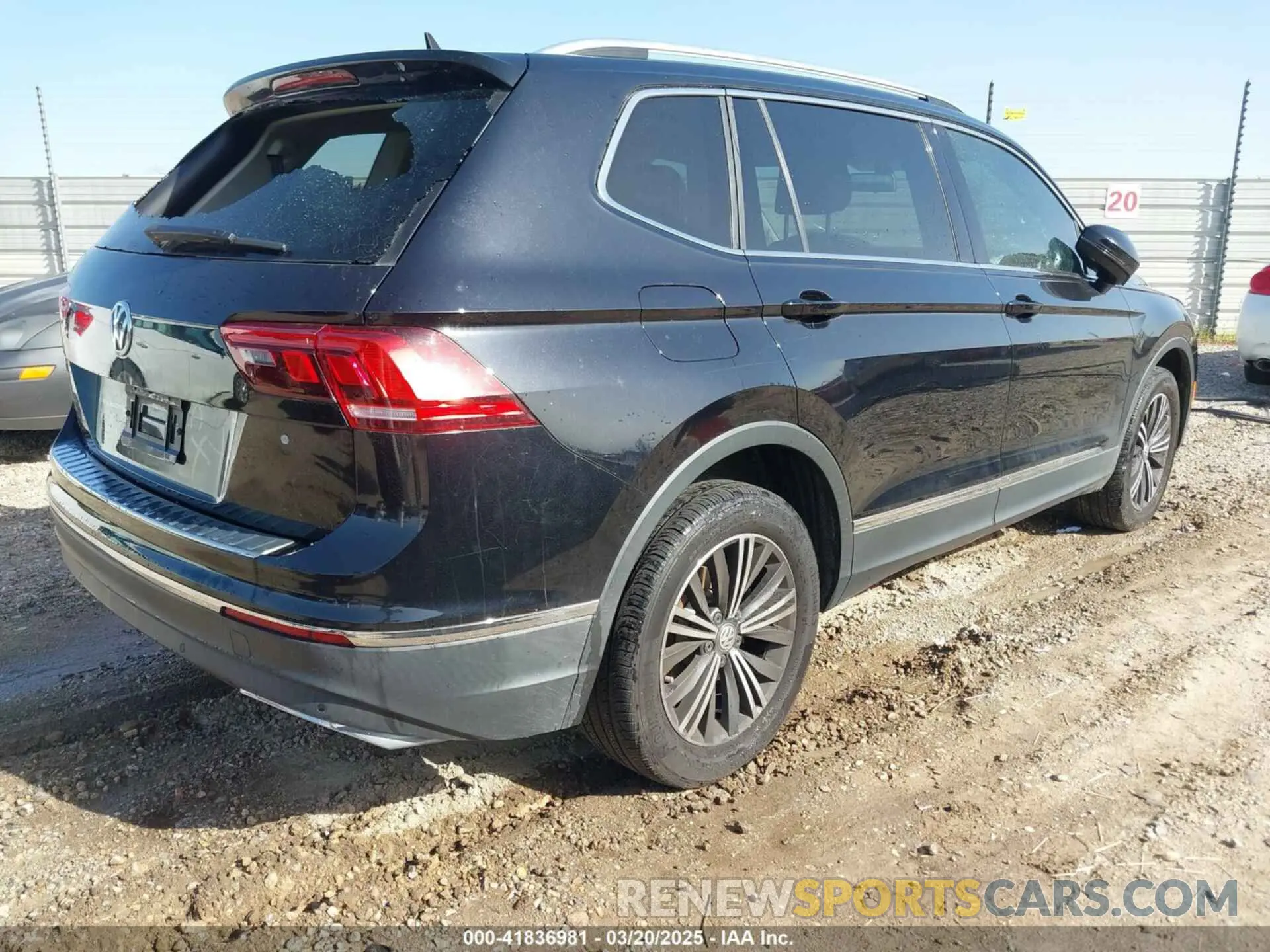 4 fotografías del automóvil dañado 3VV3B7AX2KM090202 VOLKSWAGEN TIGUAN 2019