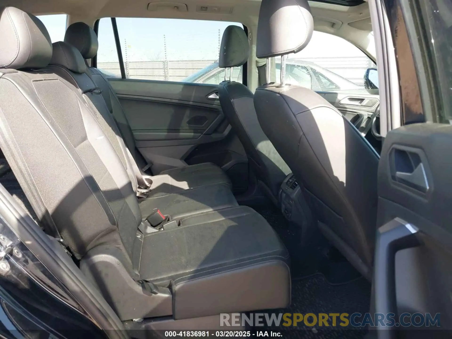 8 fotografías del automóvil dañado 3VV3B7AX2KM090202 VOLKSWAGEN TIGUAN 2019