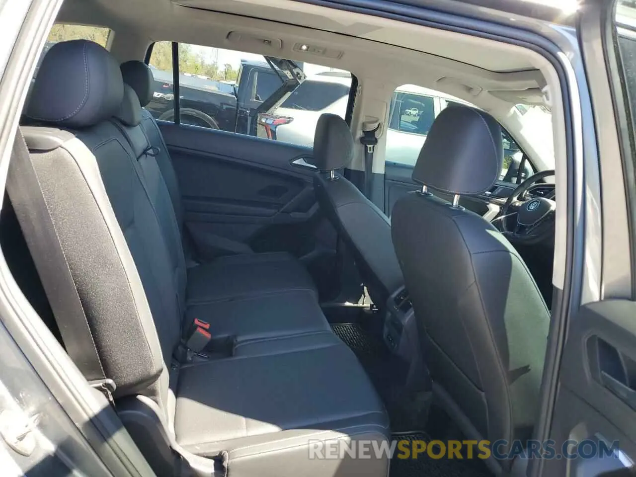 11 fotografías del automóvil dañado 3VV3B7AX2KM106754 VOLKSWAGEN TIGUAN 2019