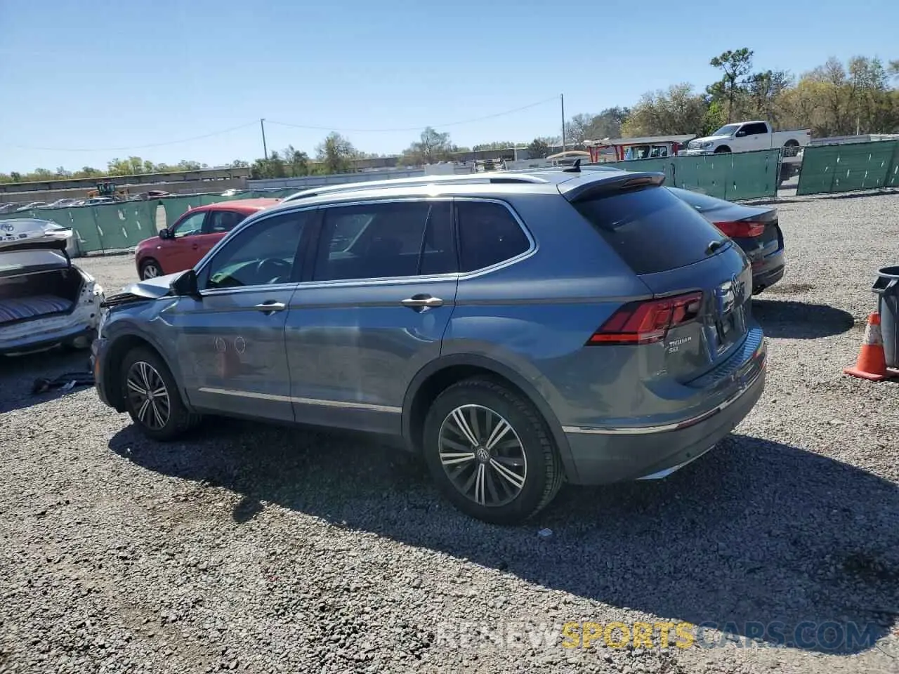 2 fotografías del automóvil dañado 3VV3B7AX2KM106754 VOLKSWAGEN TIGUAN 2019