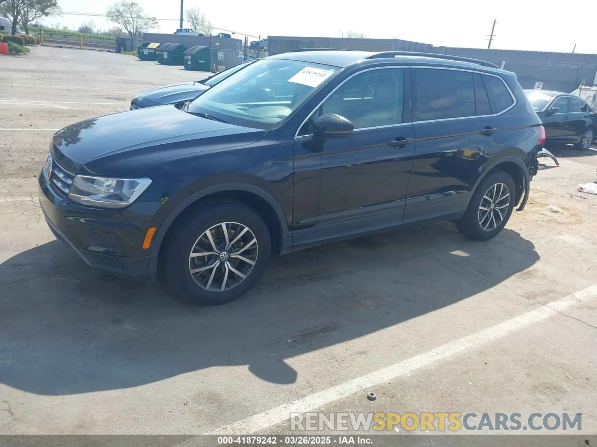 2 fotografías del automóvil dañado 3VV3B7AX2KM147806 VOLKSWAGEN TIGUAN 2019