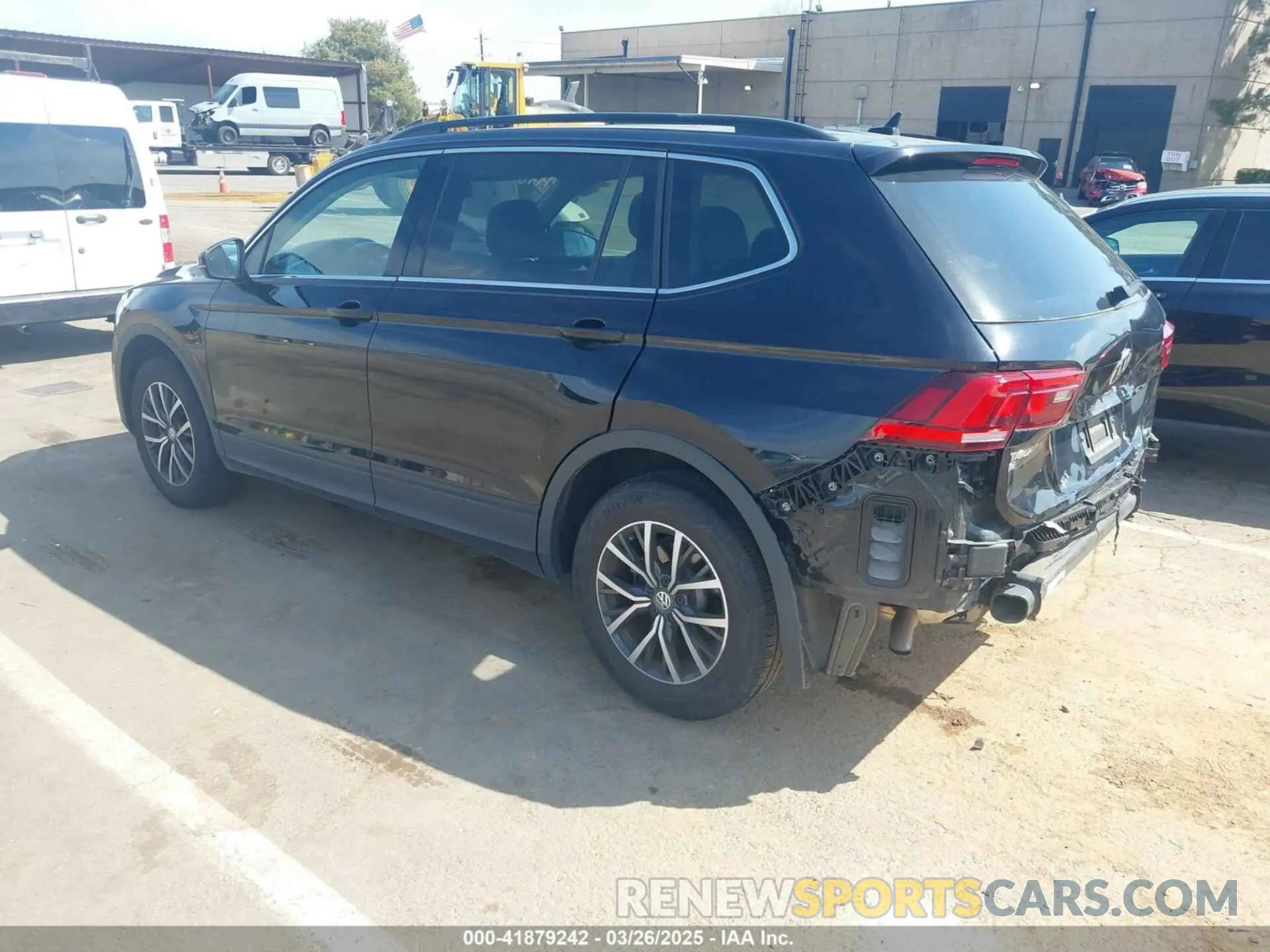 3 fotografías del automóvil dañado 3VV3B7AX2KM147806 VOLKSWAGEN TIGUAN 2019