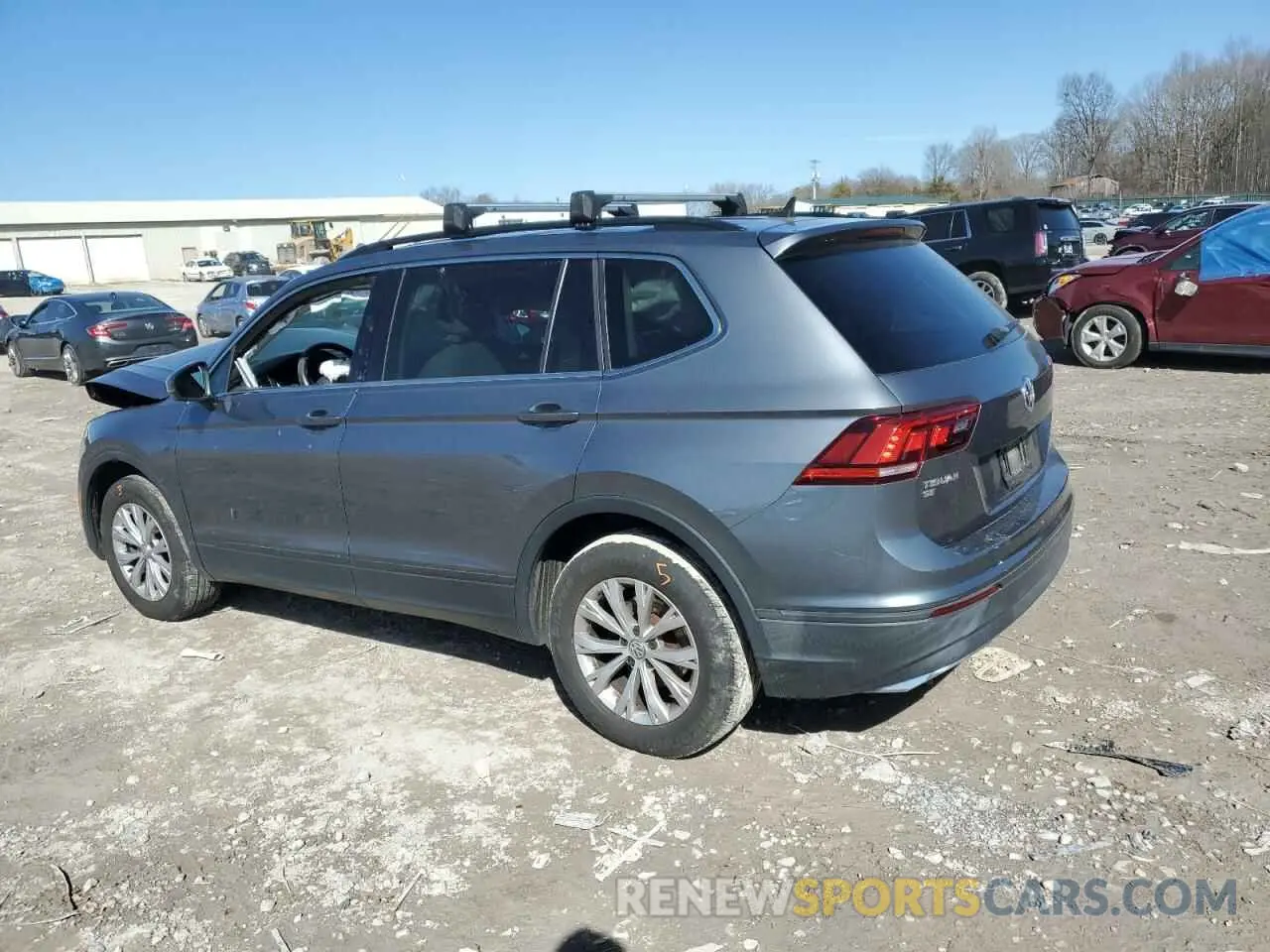 2 fotografías del automóvil dañado 3VV3B7AX3KM053241 VOLKSWAGEN TIGUAN 2019