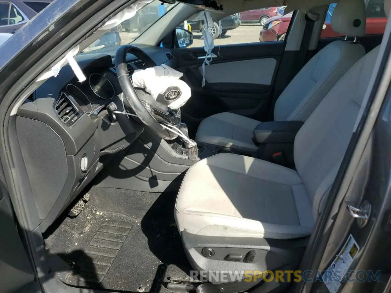 7 fotografías del automóvil dañado 3VV3B7AX3KM053241 VOLKSWAGEN TIGUAN 2019